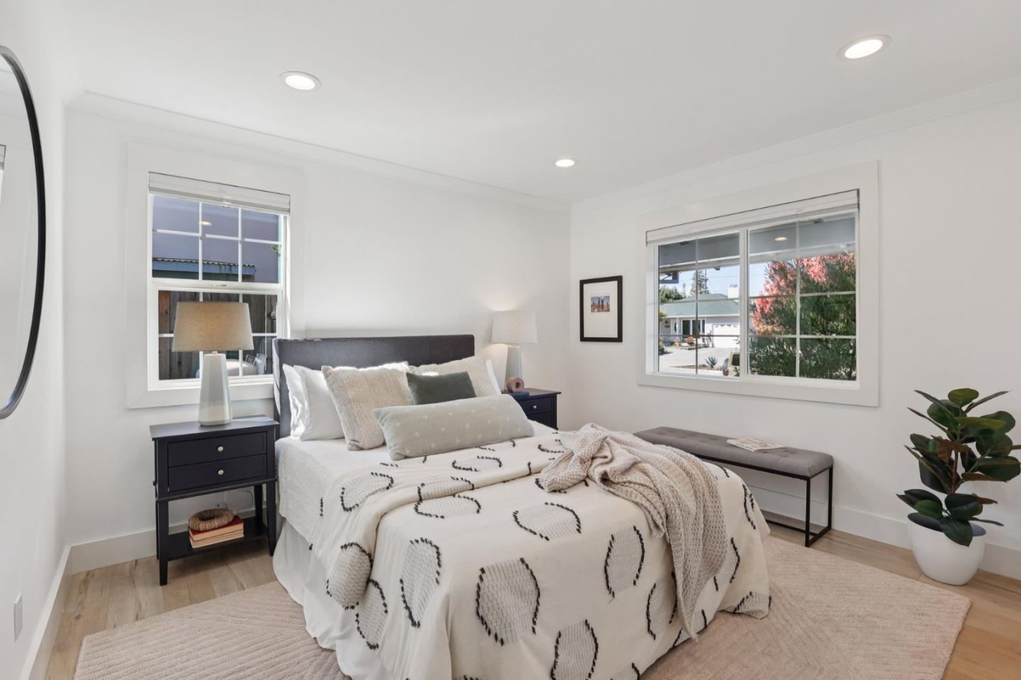 Detail Gallery Image 13 of 29 For 2423 Palm Ave, Redwood City,  CA 94061 - 3 Beds | 2/1 Baths