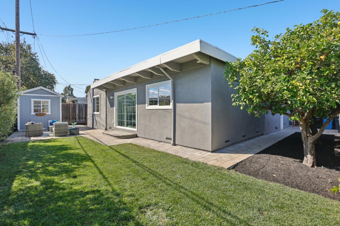 Detail Gallery Image 19 of 29 For 2423 Palm Ave, Redwood City,  CA 94061 - 3 Beds | 2/1 Baths