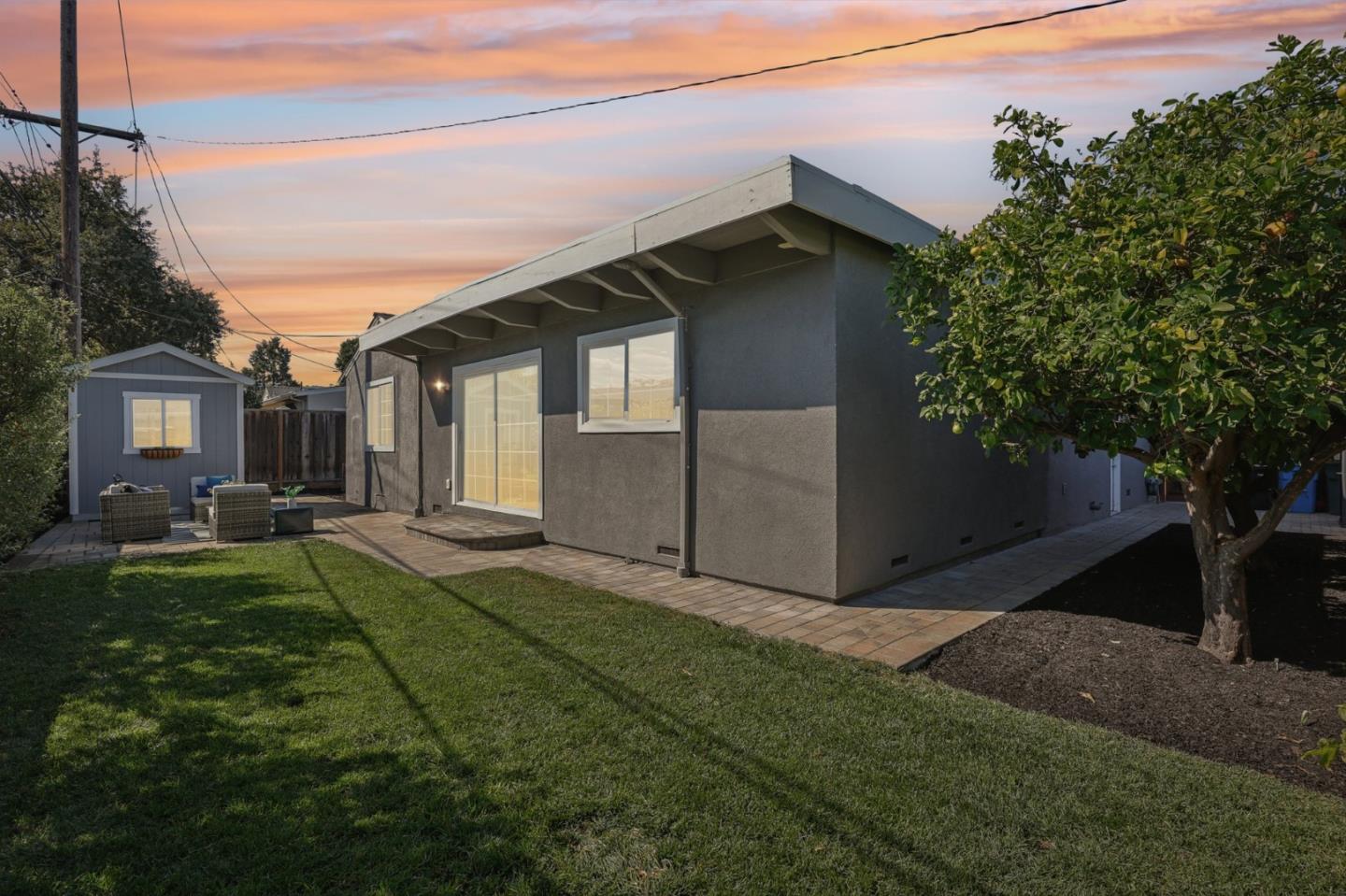 Detail Gallery Image 28 of 29 For 2423 Palm Ave, Redwood City,  CA 94061 - 3 Beds | 2/1 Baths