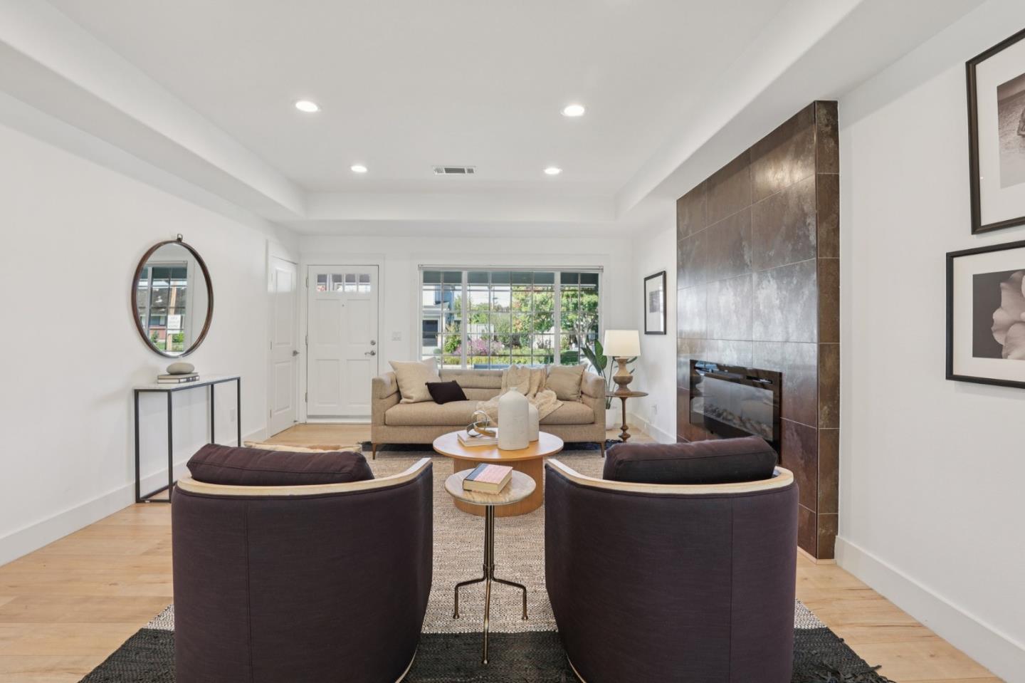 Detail Gallery Image 5 of 29 For 2423 Palm Ave, Redwood City,  CA 94061 - 3 Beds | 2/1 Baths