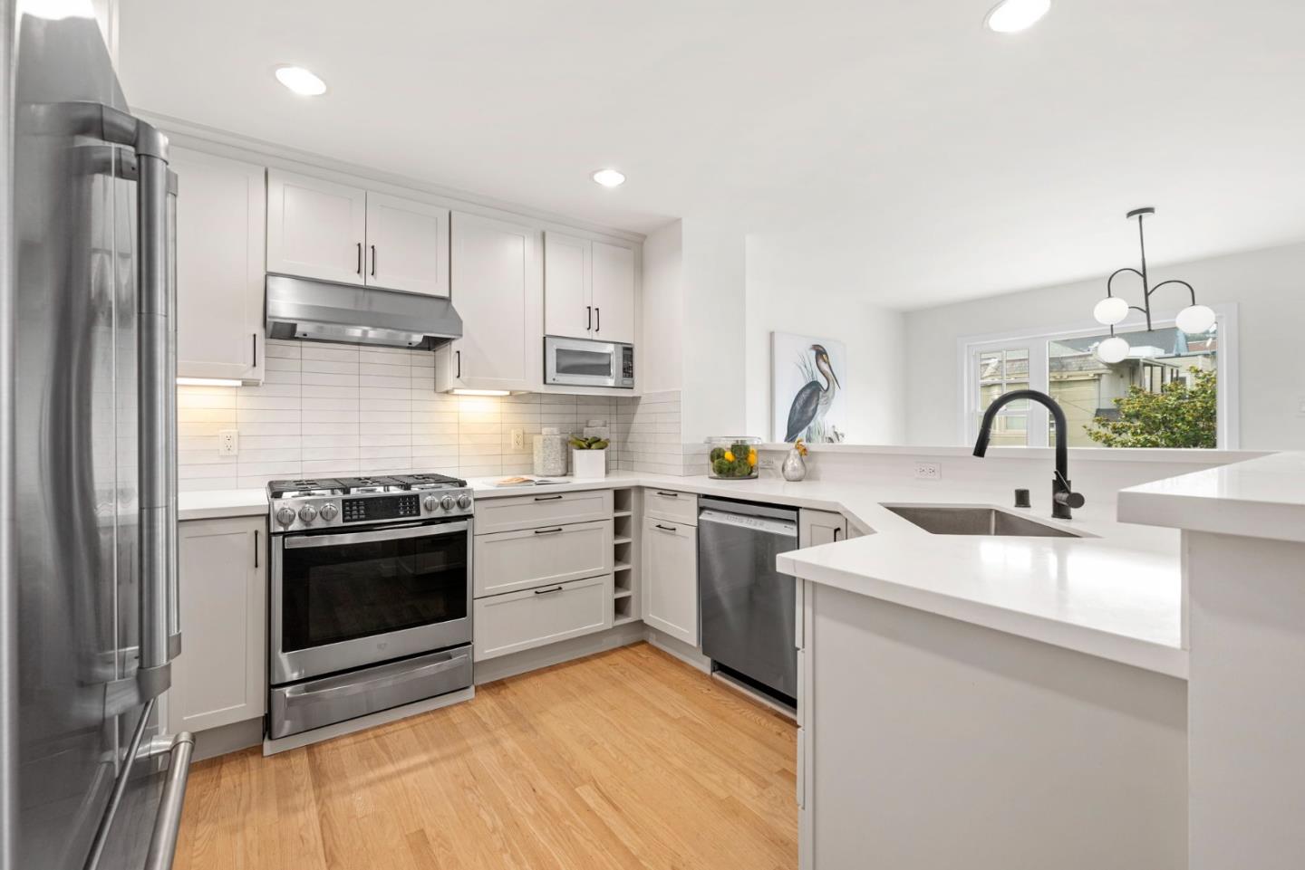 Detail Gallery Image 19 of 36 For 1325 Church, San Francisco,  CA 94114 - 2 Beds | 1 Baths