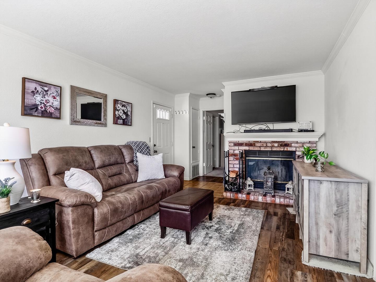 Detail Gallery Image 10 of 41 For 1056 Padre Dr #8,  Salinas,  CA 93901 - 1 Beds | 1 Baths