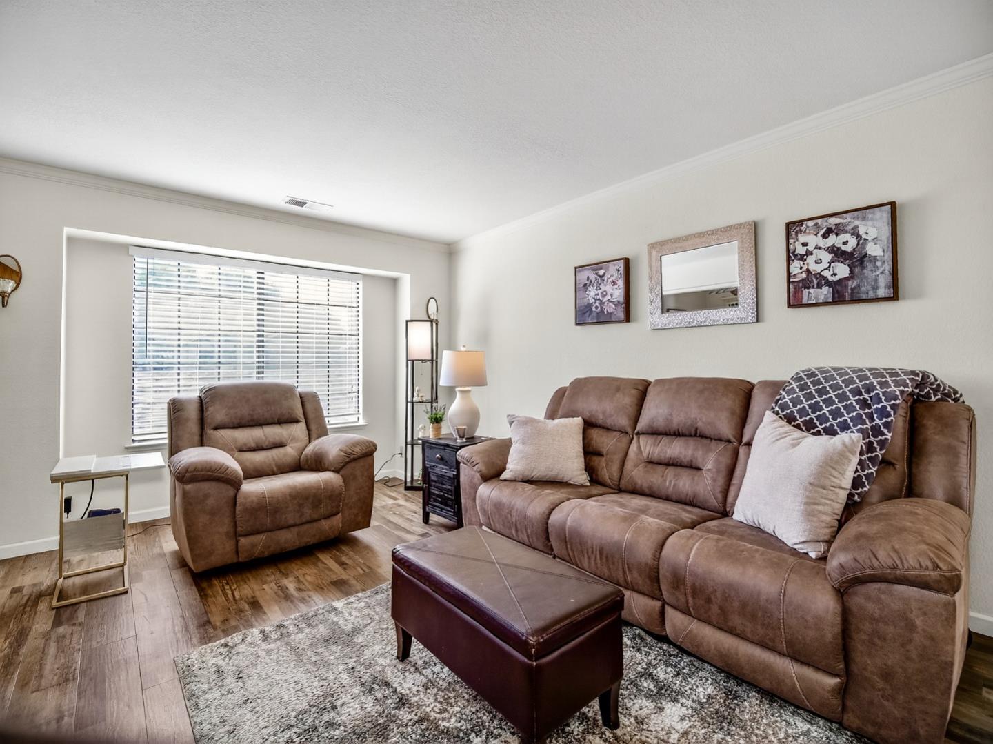 Detail Gallery Image 15 of 41 For 1056 Padre Dr #8,  Salinas,  CA 93901 - 1 Beds | 1 Baths