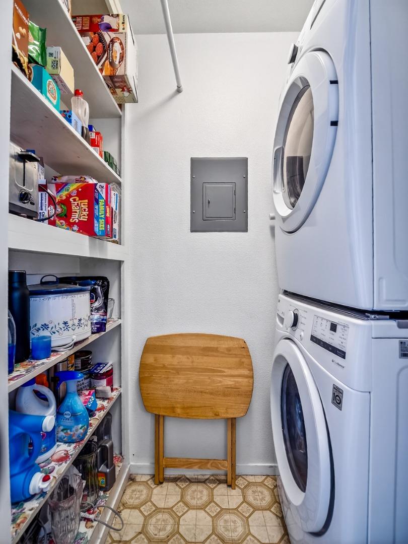 Detail Gallery Image 21 of 41 For 1056 Padre Dr #8,  Salinas,  CA 93901 - 1 Beds | 1 Baths