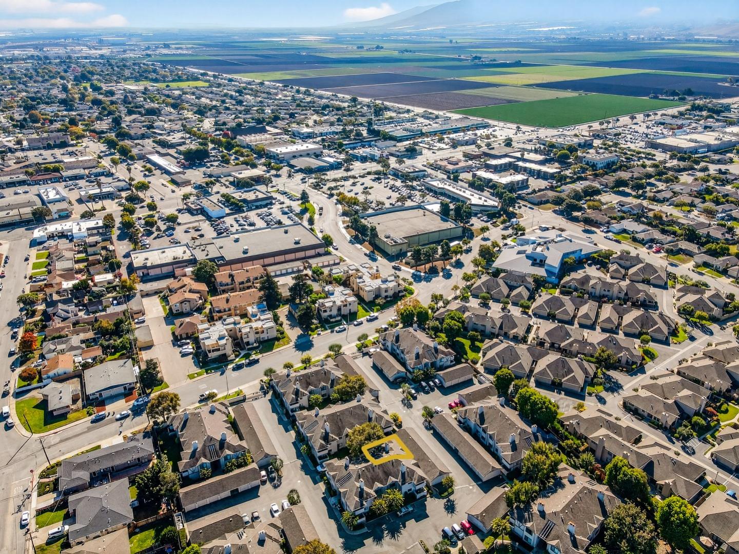 Detail Gallery Image 31 of 41 For 1056 Padre Dr #8,  Salinas,  CA 93901 - 1 Beds | 1 Baths