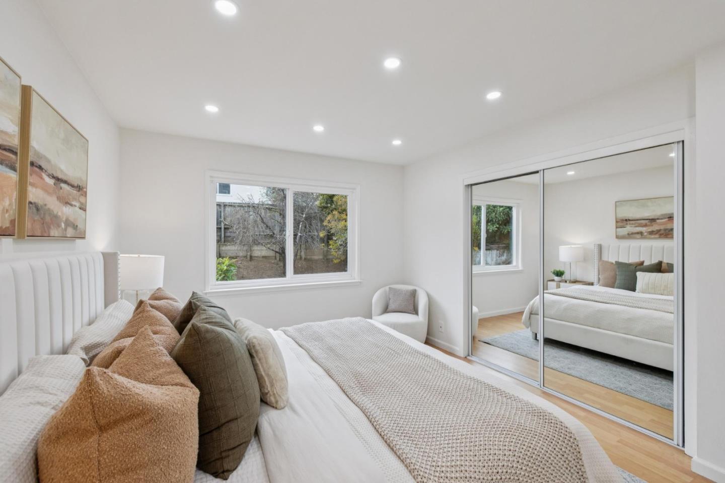 Detail Gallery Image 17 of 49 For 648 Saint Francis Blvd, Daly City,  CA 94015 - 7 Beds | 4 Baths