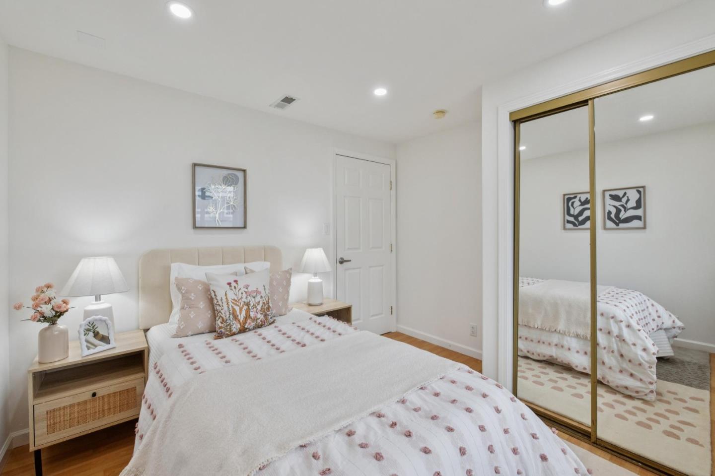 Detail Gallery Image 28 of 49 For 648 Saint Francis Blvd, Daly City,  CA 94015 - 7 Beds | 4 Baths