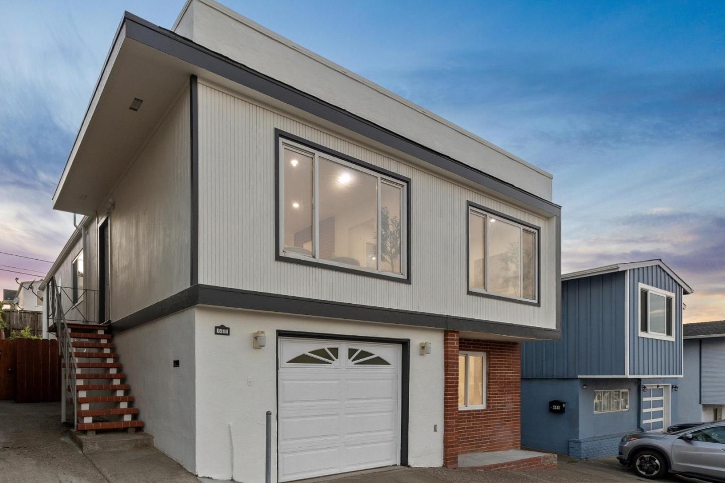 Detail Gallery Image 3 of 49 For 648 Saint Francis Blvd, Daly City,  CA 94015 - 7 Beds | 4 Baths