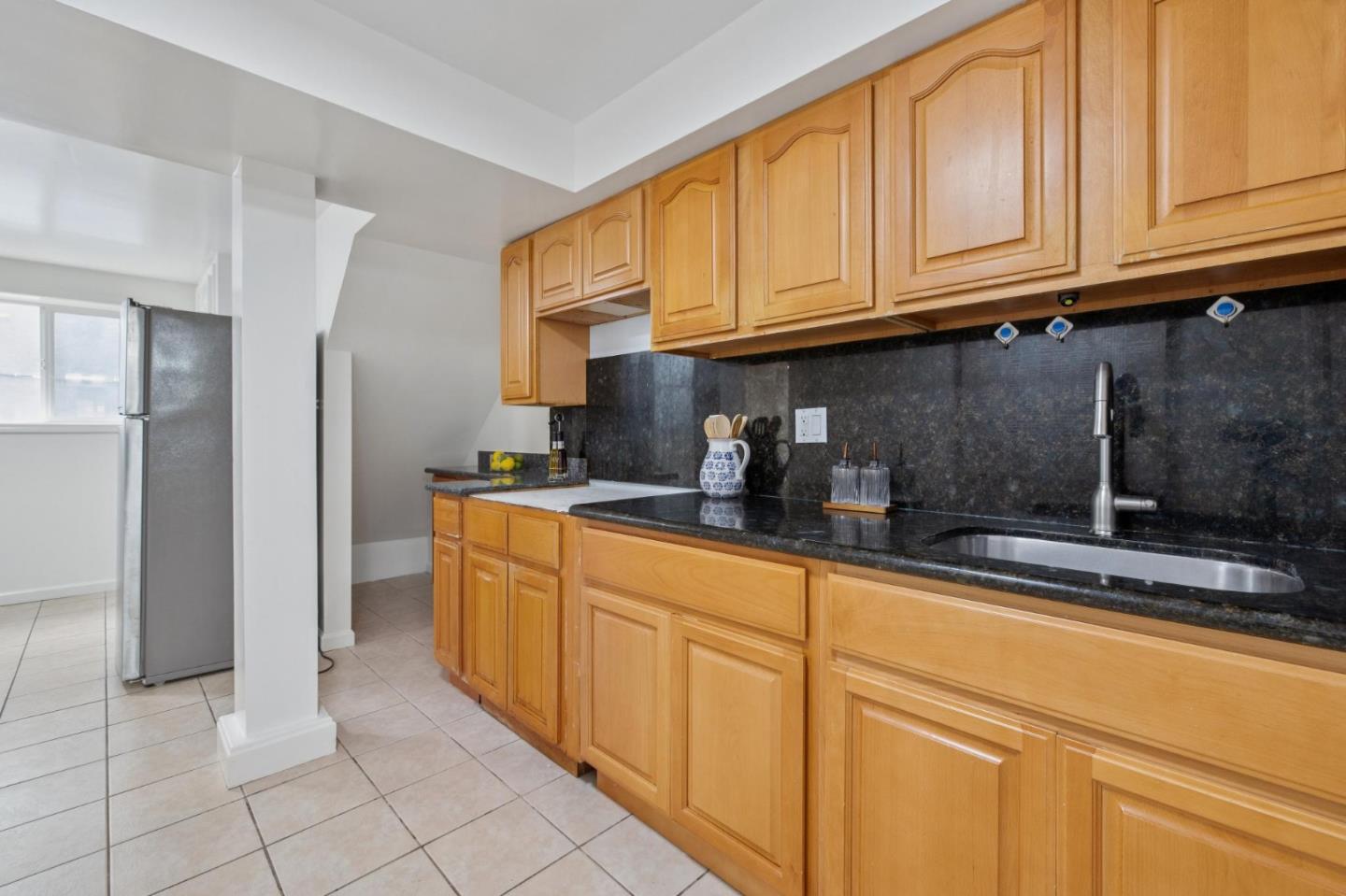 Detail Gallery Image 30 of 49 For 648 Saint Francis Blvd, Daly City,  CA 94015 - 7 Beds | 4 Baths