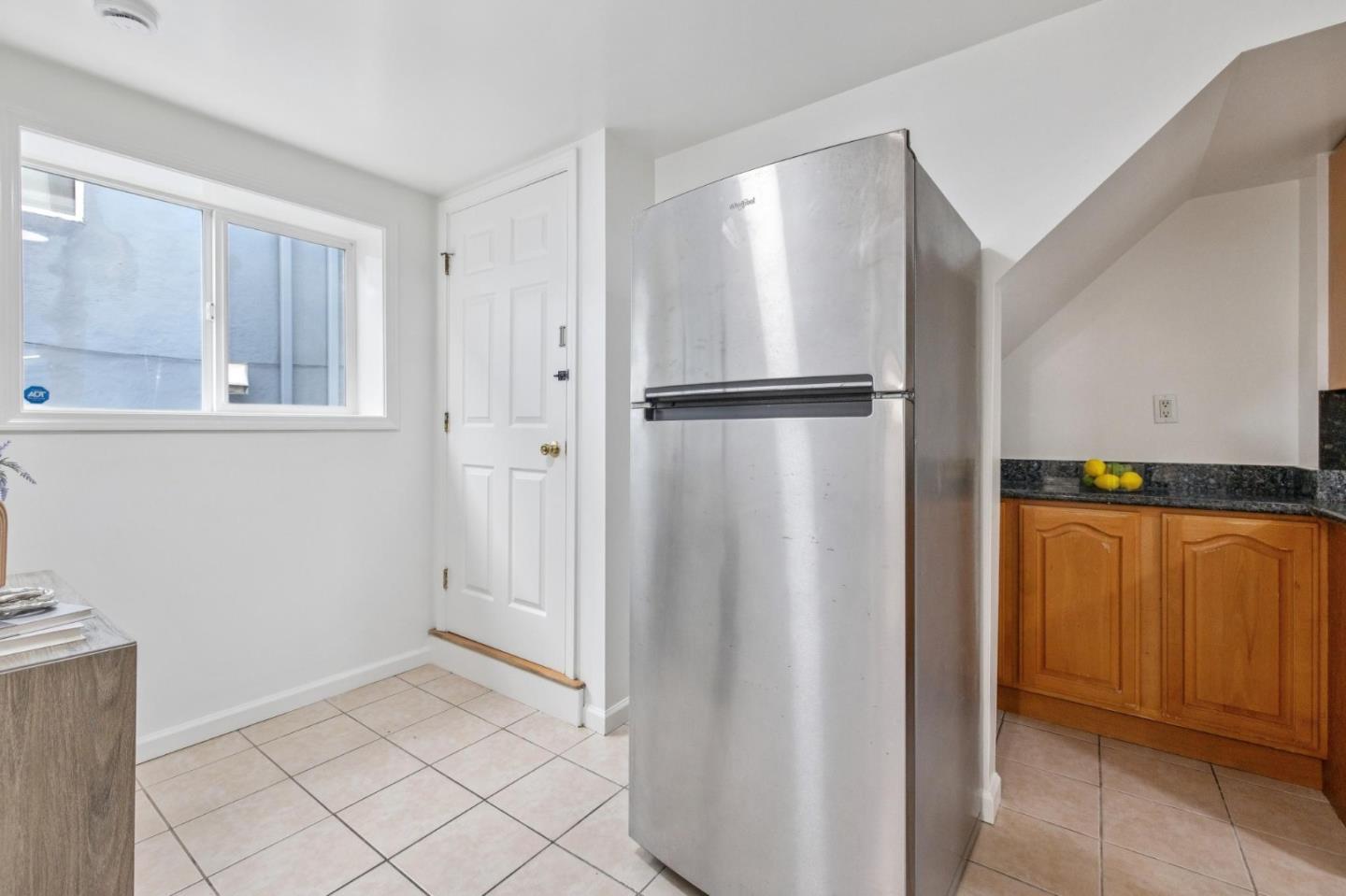 Detail Gallery Image 31 of 49 For 648 Saint Francis Blvd, Daly City,  CA 94015 - 7 Beds | 4 Baths