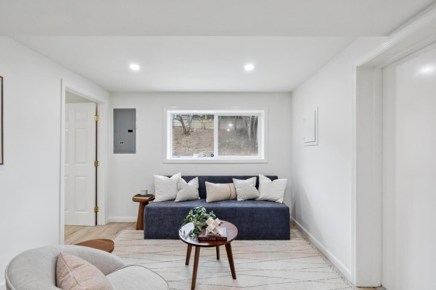 Detail Gallery Image 33 of 49 For 648 Saint Francis Blvd, Daly City,  CA 94015 - 7 Beds | 4 Baths