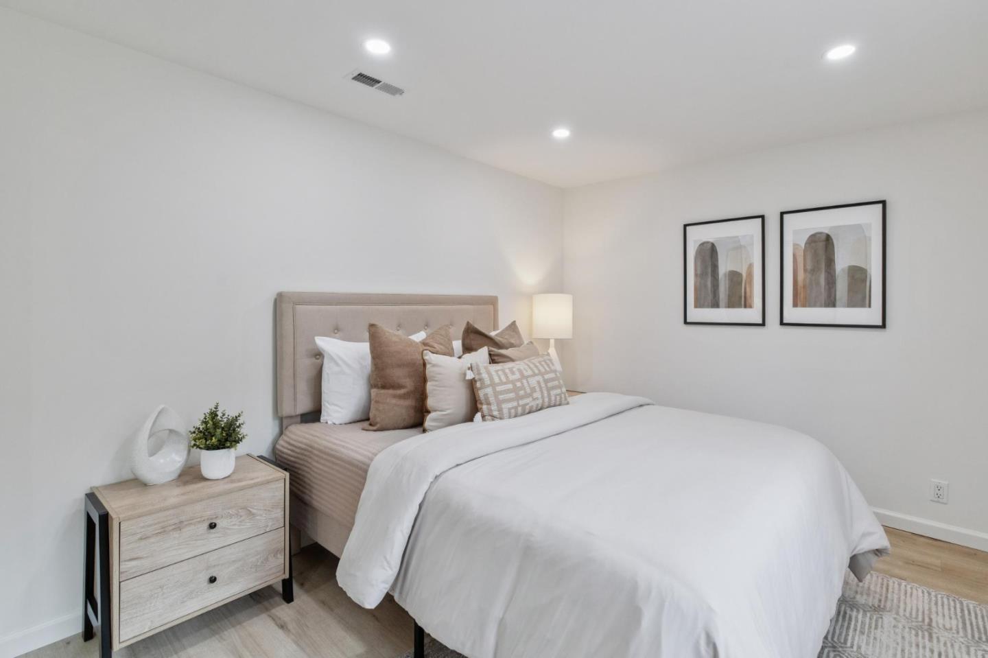 Detail Gallery Image 36 of 49 For 648 Saint Francis Blvd, Daly City,  CA 94015 - 7 Beds | 4 Baths