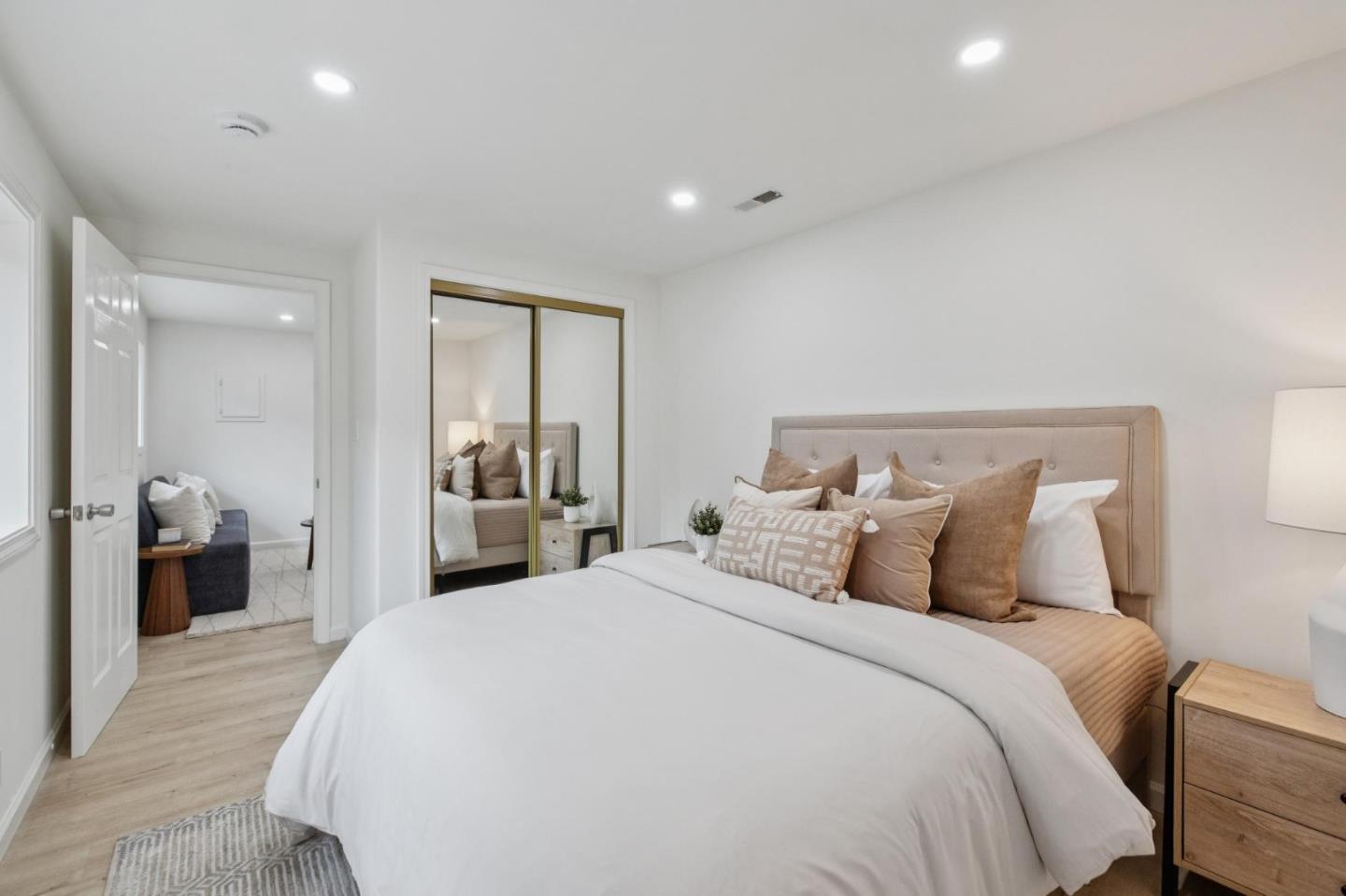 Detail Gallery Image 37 of 49 For 648 Saint Francis Blvd, Daly City,  CA 94015 - 7 Beds | 4 Baths