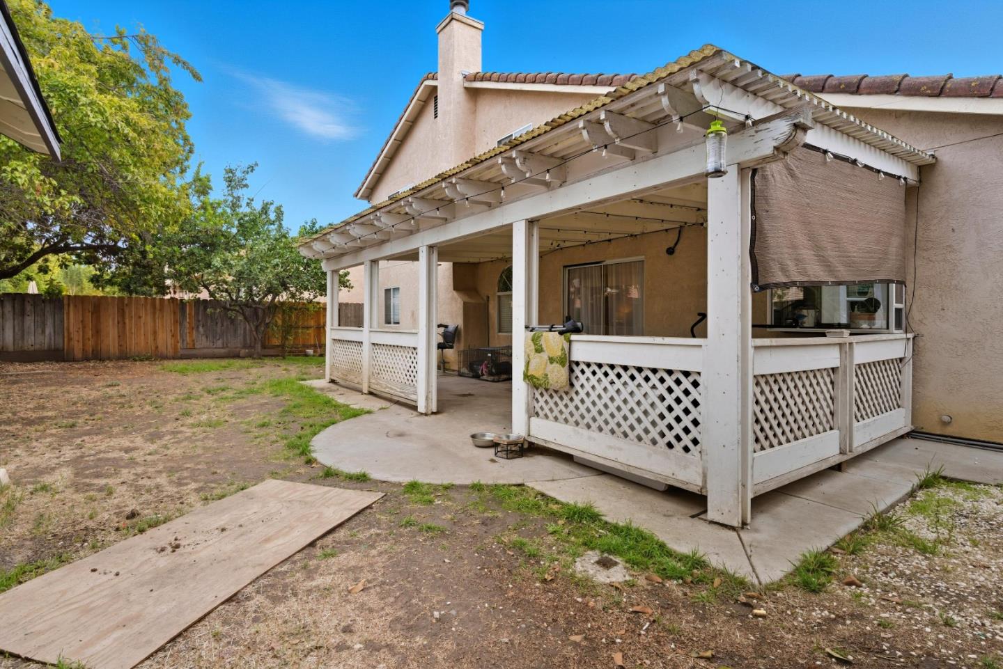 Detail Gallery Image 25 of 28 For 1950 Parkview Cir, Hollister,  CA 95023 - 5 Beds | 3 Baths