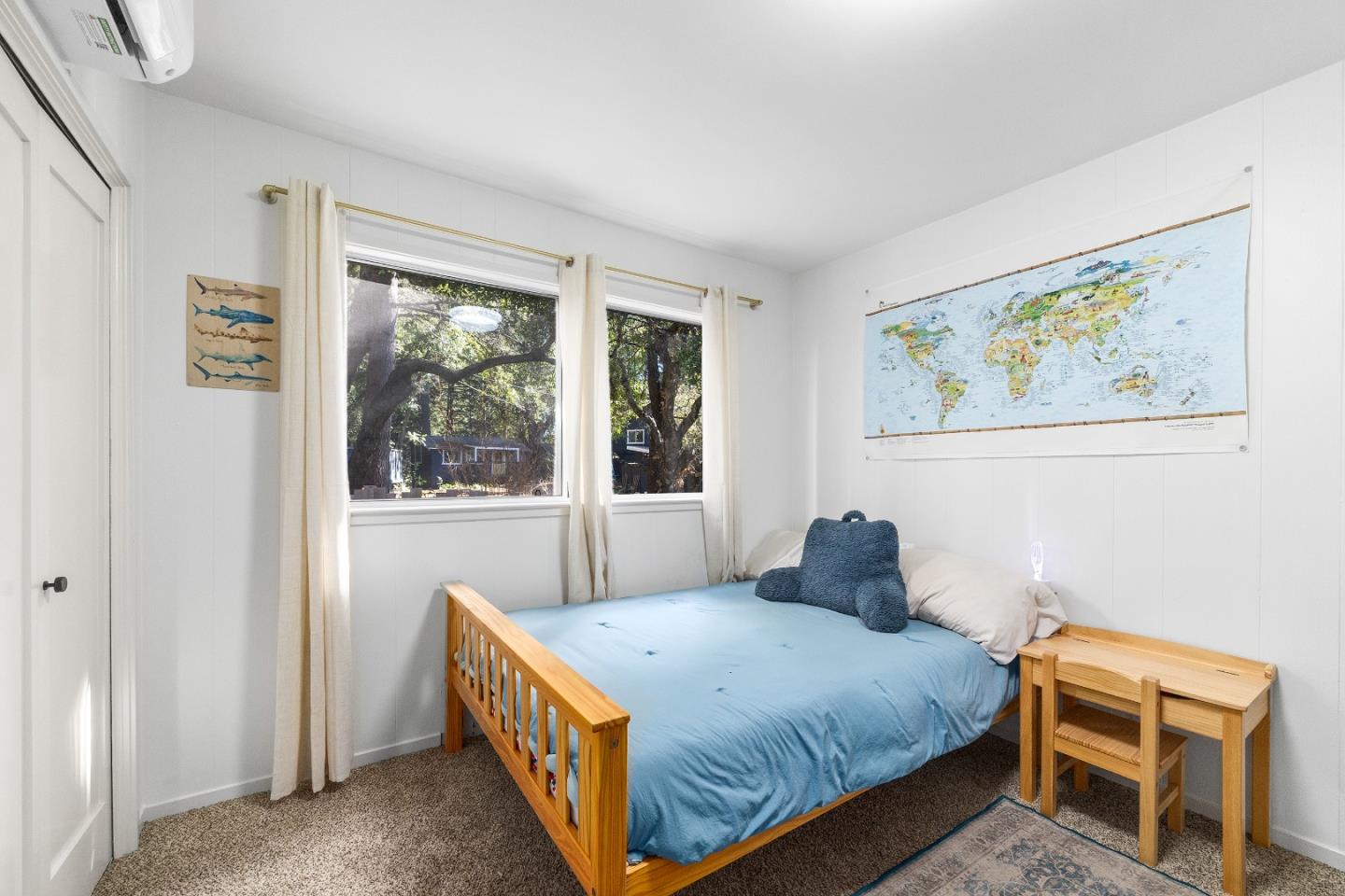 Detail Gallery Image 25 of 68 For 188 Kelly Ln, Santa Cruz,  CA 95060 - 5 Beds | 3 Baths