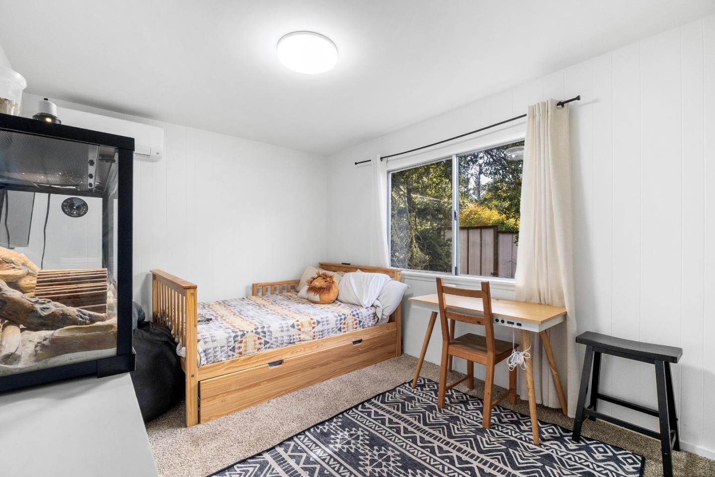 Detail Gallery Image 26 of 68 For 188 Kelly Ln, Santa Cruz,  CA 95060 - 5 Beds | 3 Baths