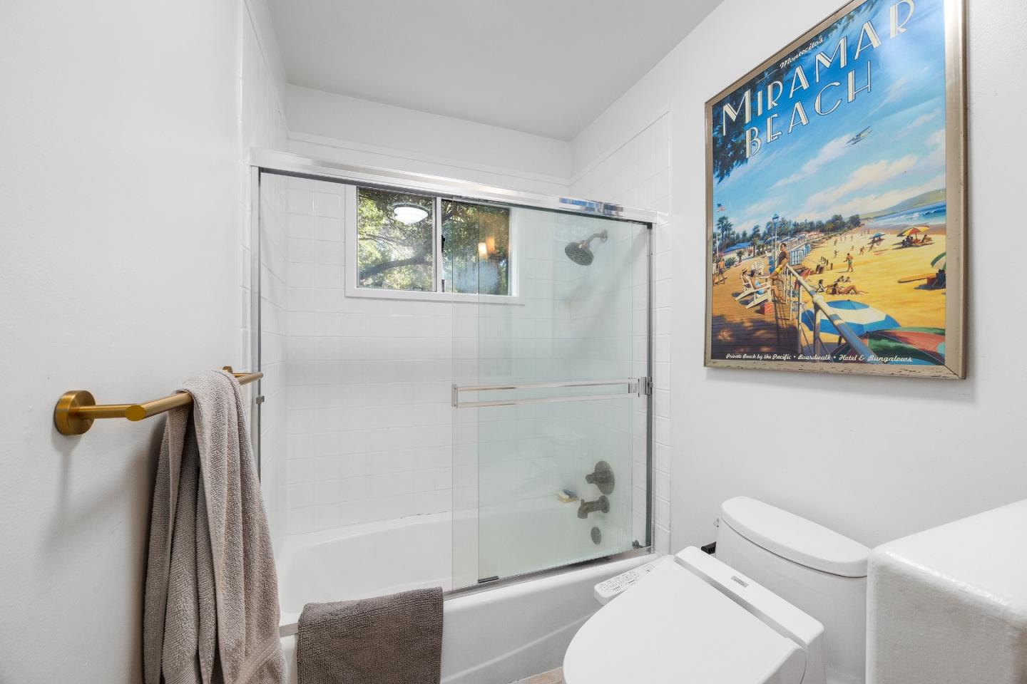 Detail Gallery Image 28 of 68 For 188 Kelly Ln, Santa Cruz,  CA 95060 - 5 Beds | 3 Baths