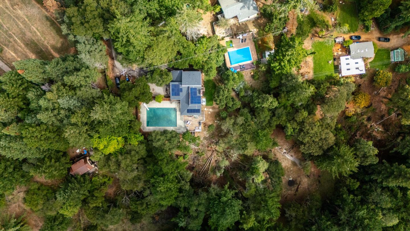 Detail Gallery Image 62 of 68 For 188 Kelly Ln, Santa Cruz,  CA 95060 - 5 Beds | 3 Baths