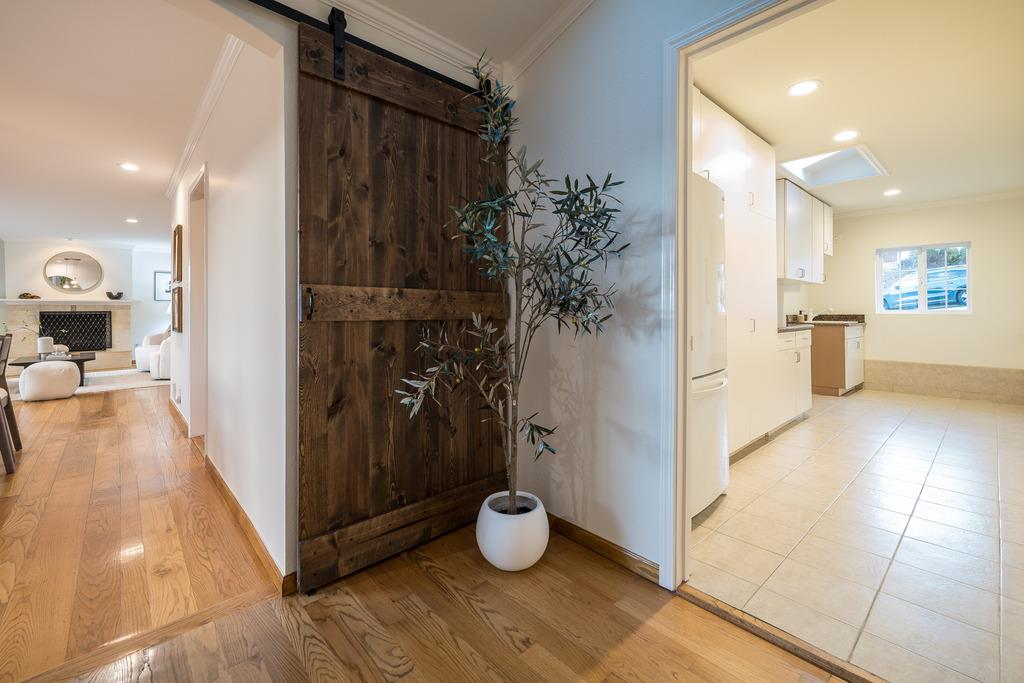 Detail Gallery Image 17 of 58 For 1342 Bel Aire Rd, San Mateo,  CA 94402 - 4 Beds | 3 Baths