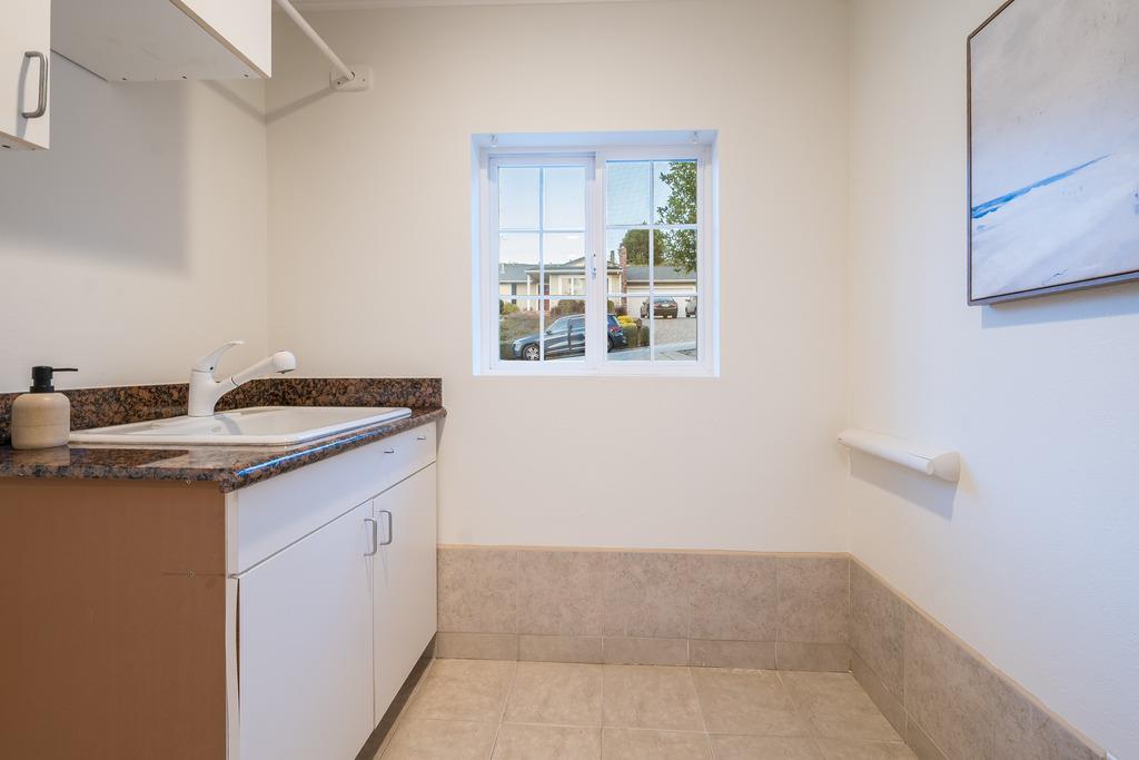 Detail Gallery Image 20 of 58 For 1342 Bel Aire Rd, San Mateo,  CA 94402 - 4 Beds | 3 Baths