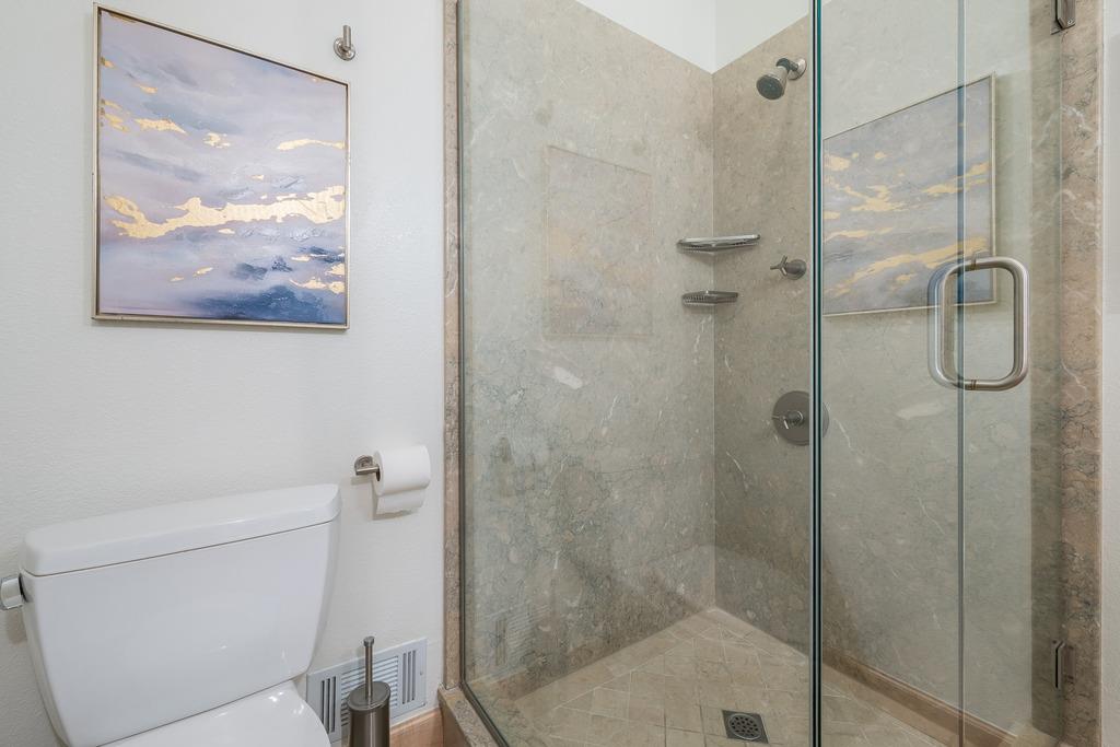 Detail Gallery Image 27 of 58 For 1342 Bel Aire Rd, San Mateo,  CA 94402 - 4 Beds | 3 Baths