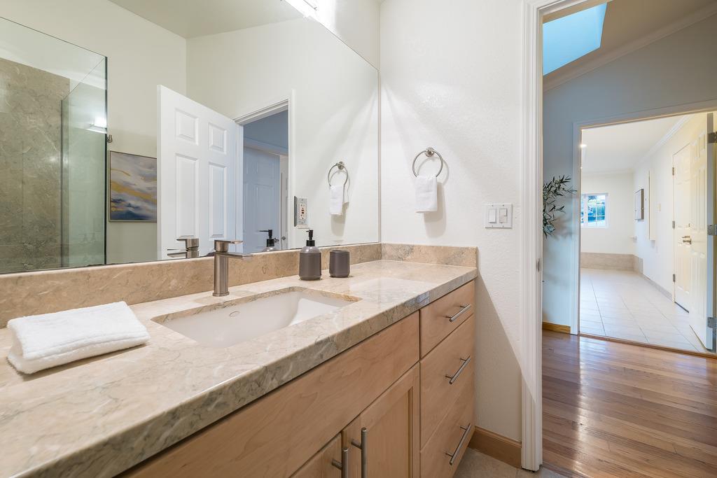 Detail Gallery Image 29 of 58 For 1342 Bel Aire Rd, San Mateo,  CA 94402 - 4 Beds | 3 Baths