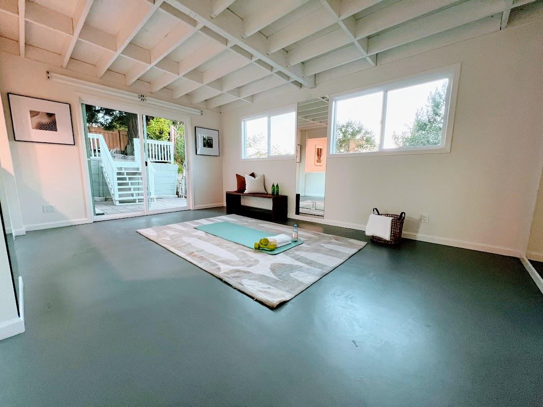 Detail Gallery Image 50 of 58 For 1342 Bel Aire Rd, San Mateo,  CA 94402 - 4 Beds | 3 Baths