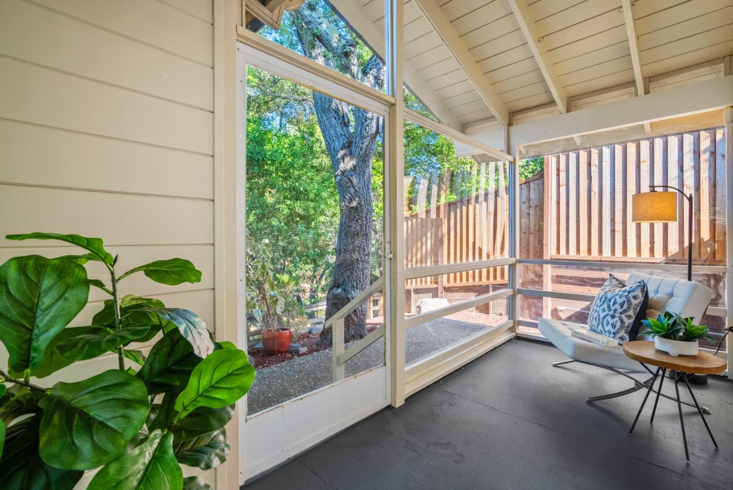 Detail Gallery Image 22 of 51 For 18 Wildwood Dr, San Mateo,  CA 94402 - 4 Beds | 3 Baths