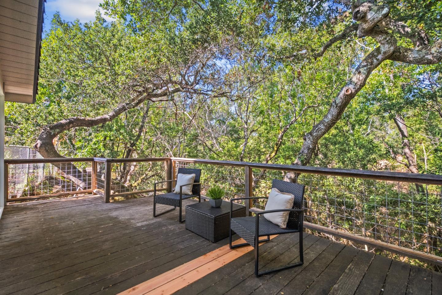 Detail Gallery Image 25 of 51 For 18 Wildwood Dr, San Mateo,  CA 94402 - 4 Beds | 3 Baths