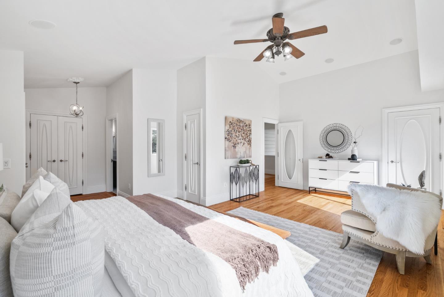 Detail Gallery Image 35 of 51 For 18 Wildwood Dr, San Mateo,  CA 94402 - 4 Beds | 3 Baths