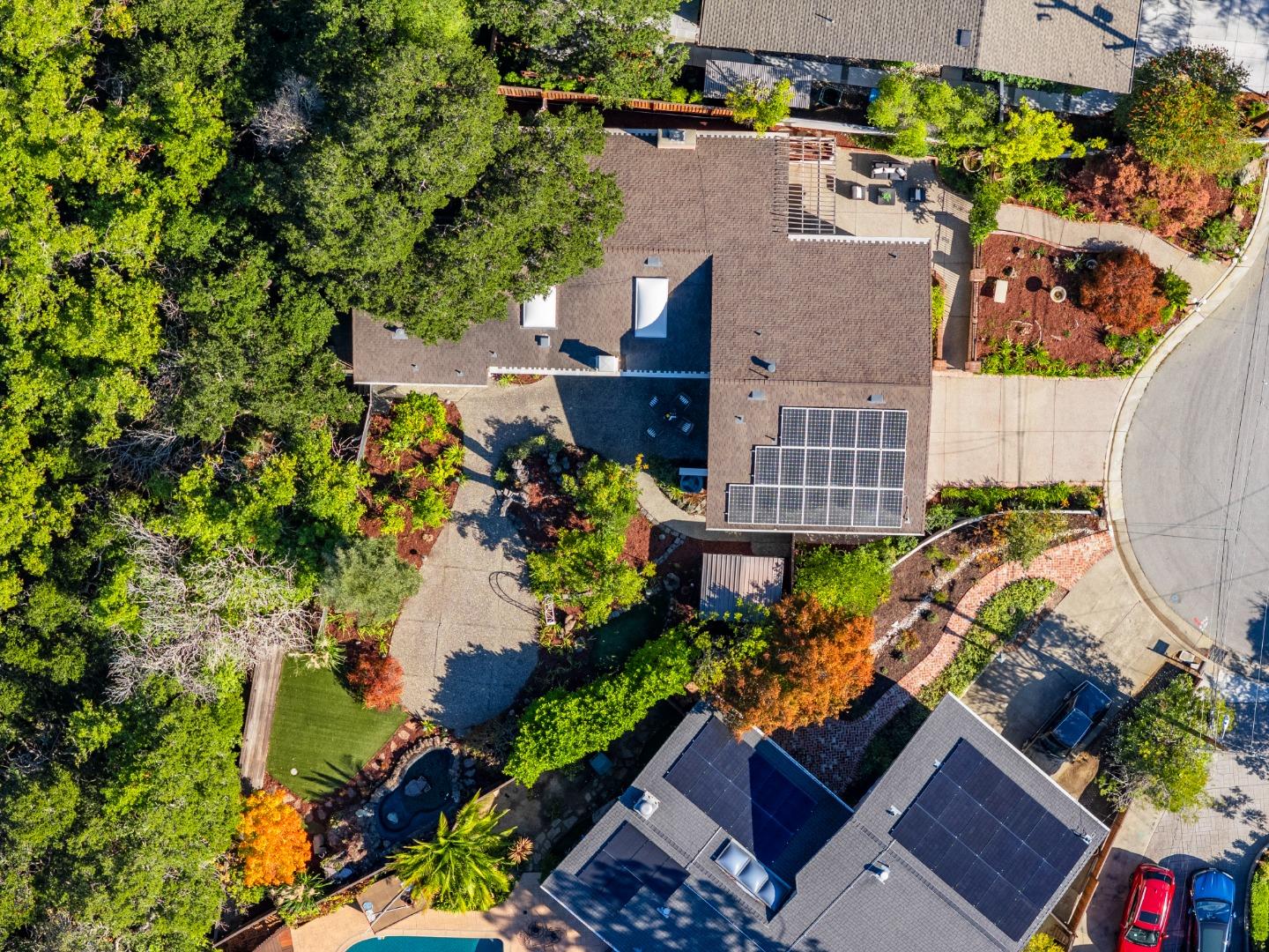 Detail Gallery Image 46 of 51 For 18 Wildwood Dr, San Mateo,  CA 94402 - 4 Beds | 3 Baths