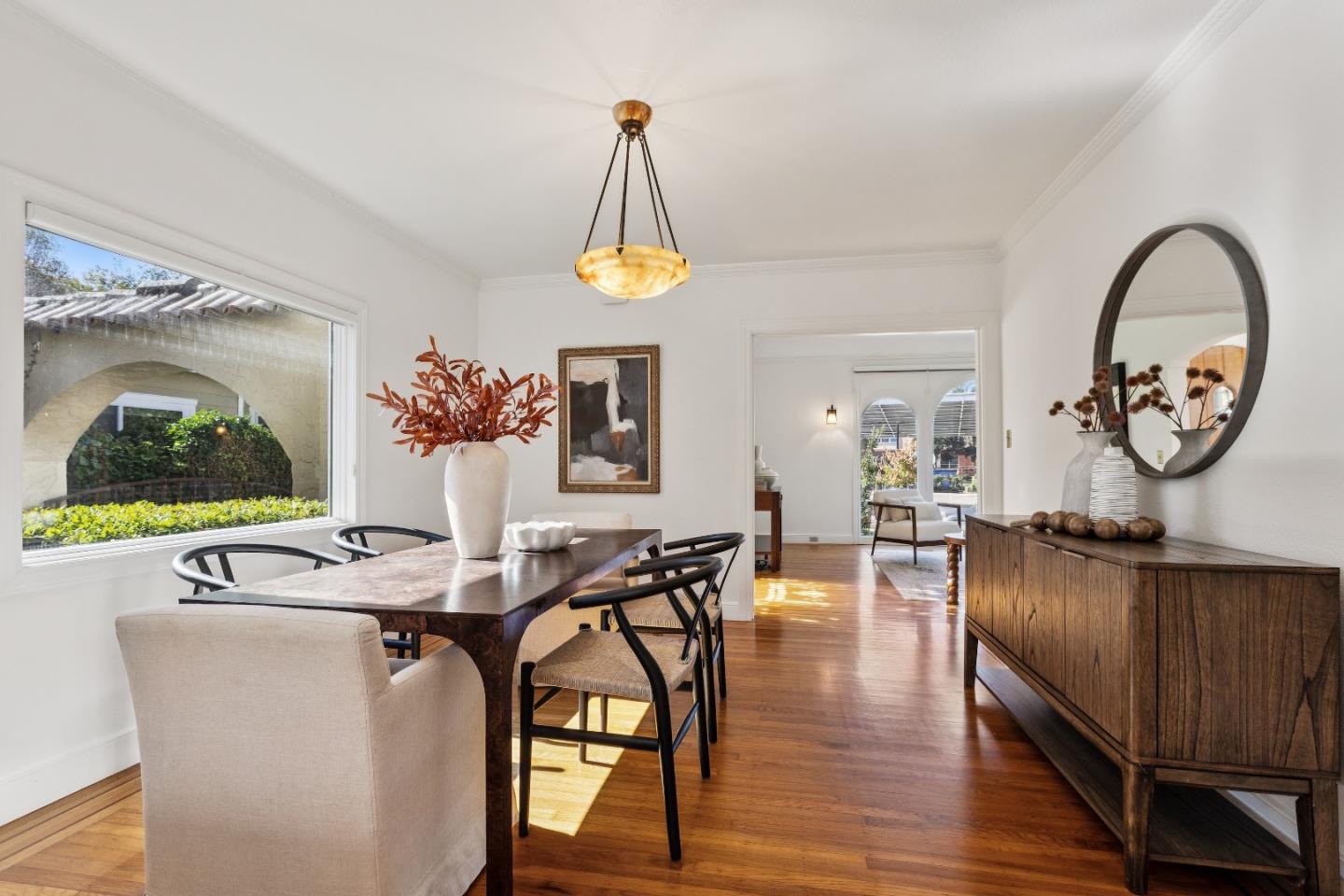 Detail Gallery Image 11 of 33 For 732 Paloma Ave, Burlingame,  CA 94010 - 2 Beds | 2 Baths