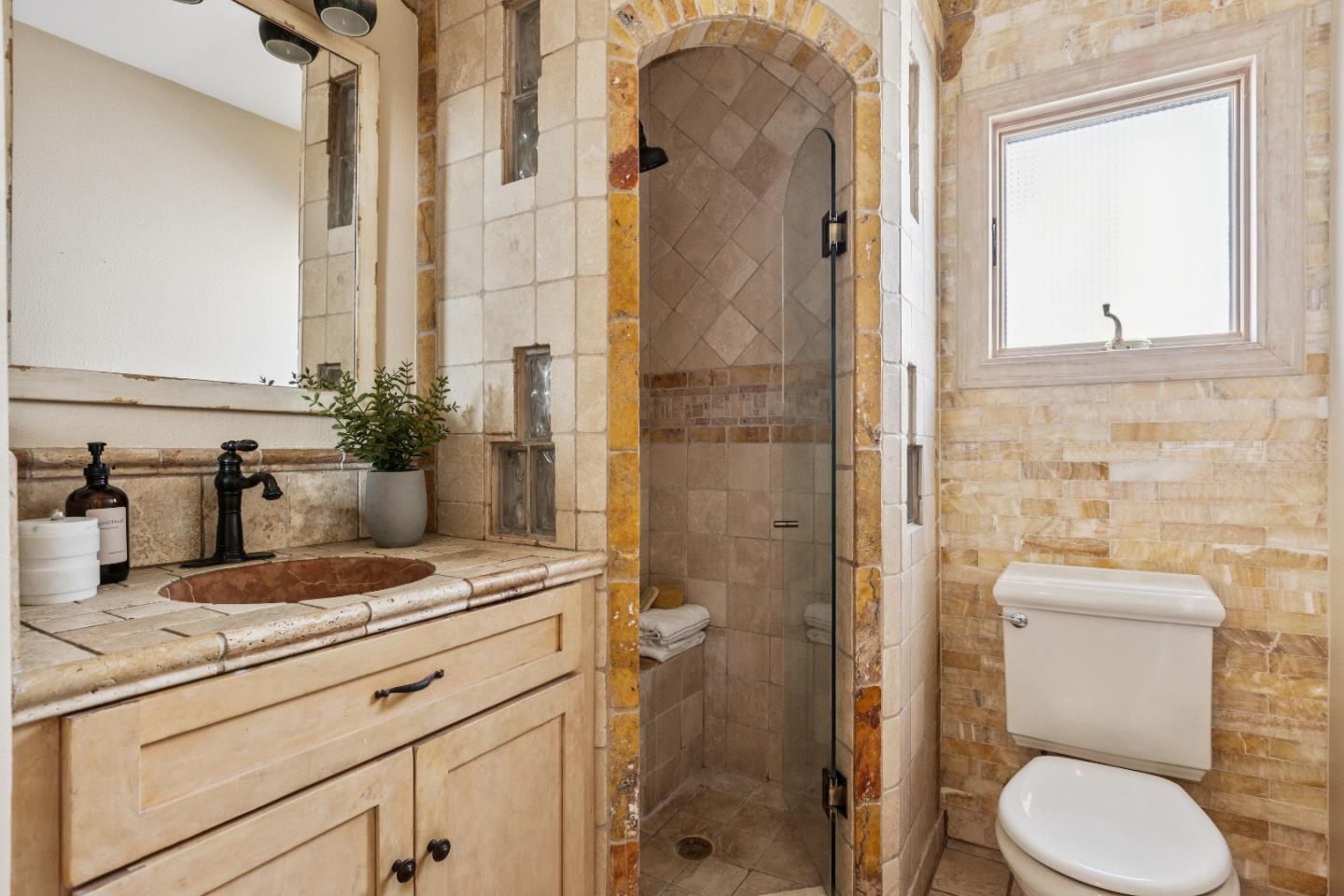 Detail Gallery Image 23 of 33 For 732 Paloma Ave, Burlingame,  CA 94010 - 2 Beds | 2 Baths