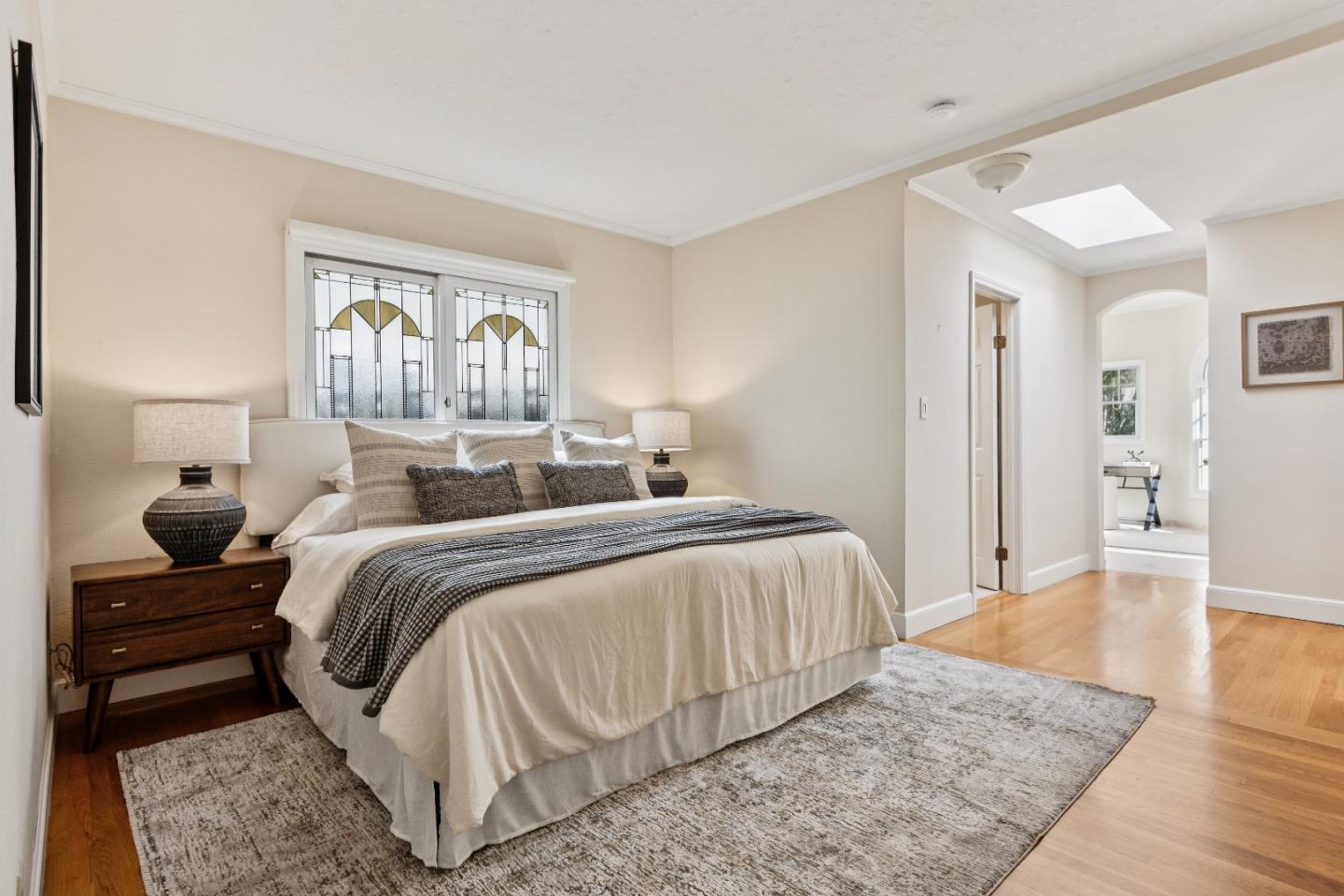 Detail Gallery Image 24 of 33 For 732 Paloma Ave, Burlingame,  CA 94010 - 2 Beds | 2 Baths