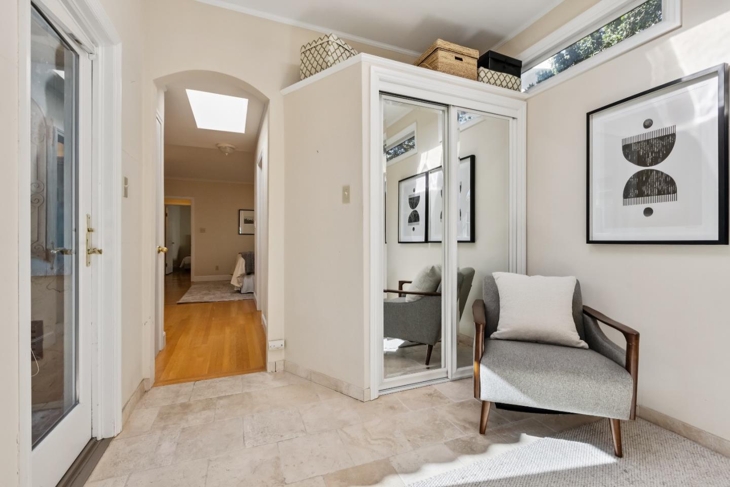 Detail Gallery Image 26 of 33 For 732 Paloma Ave, Burlingame,  CA 94010 - 2 Beds | 2 Baths