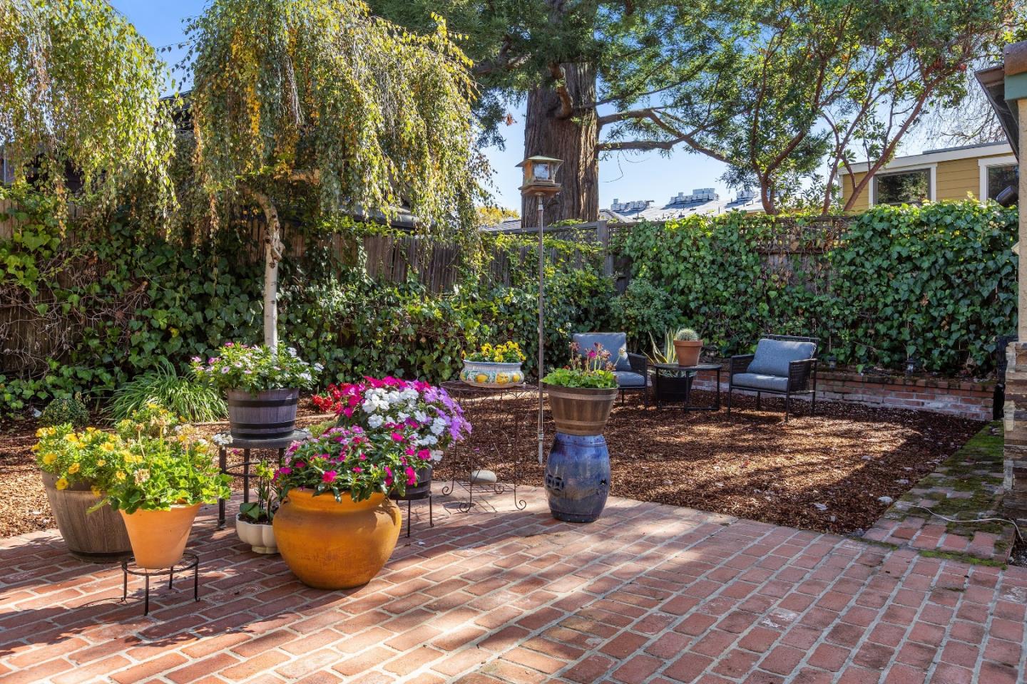 Detail Gallery Image 29 of 33 For 732 Paloma Ave, Burlingame,  CA 94010 - 2 Beds | 2 Baths