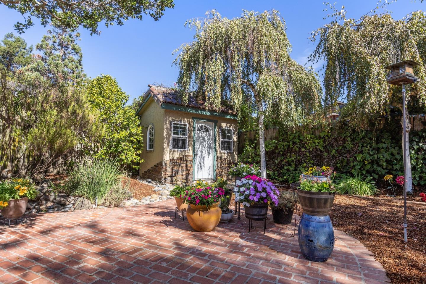 Detail Gallery Image 31 of 33 For 732 Paloma Ave, Burlingame,  CA 94010 - 2 Beds | 2 Baths