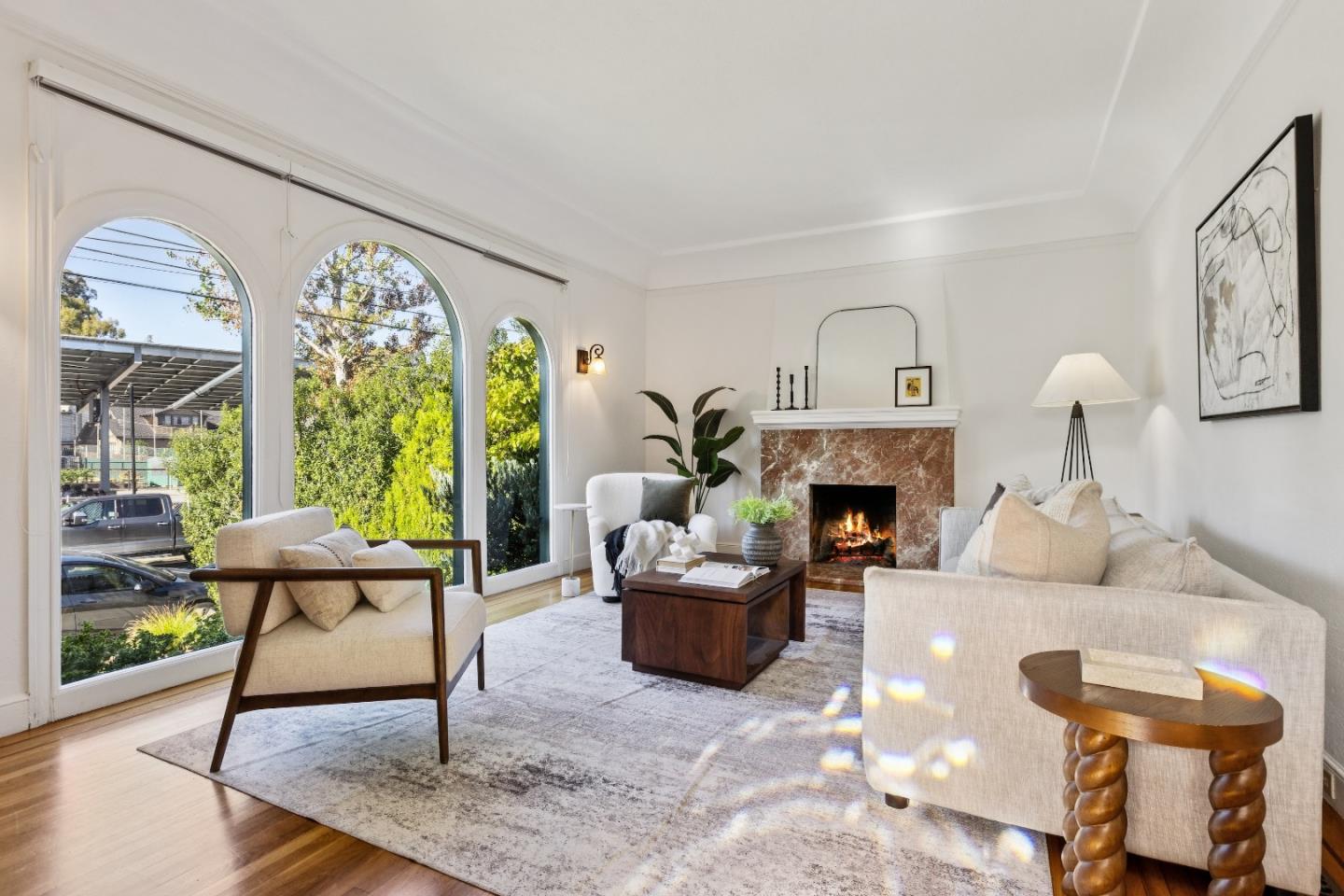 Detail Gallery Image 6 of 33 For 732 Paloma Ave, Burlingame,  CA 94010 - 2 Beds | 2 Baths