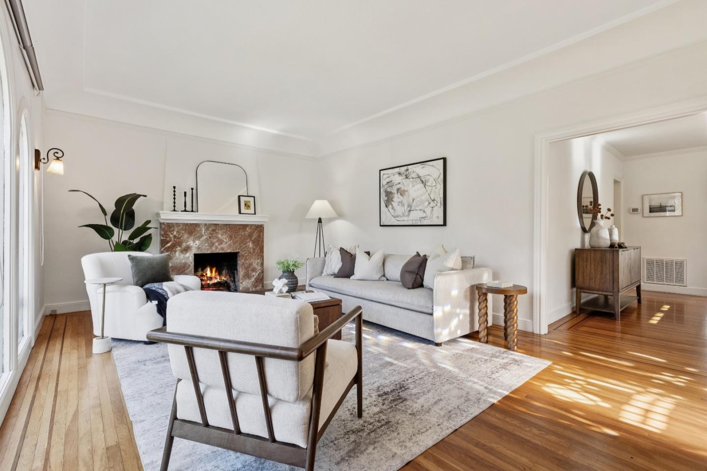 Detail Gallery Image 8 of 33 For 732 Paloma Ave, Burlingame,  CA 94010 - 2 Beds | 2 Baths