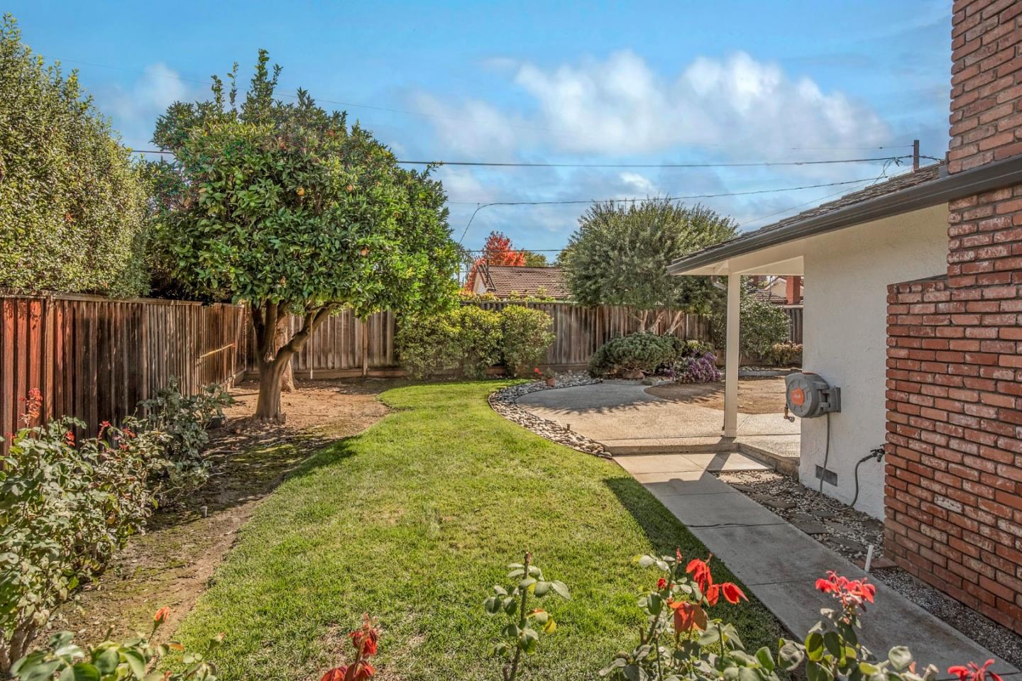 Detail Gallery Image 25 of 30 For 3370 Pearltone Dr, San Jose,  CA 95117 - 4 Beds | 2/1 Baths