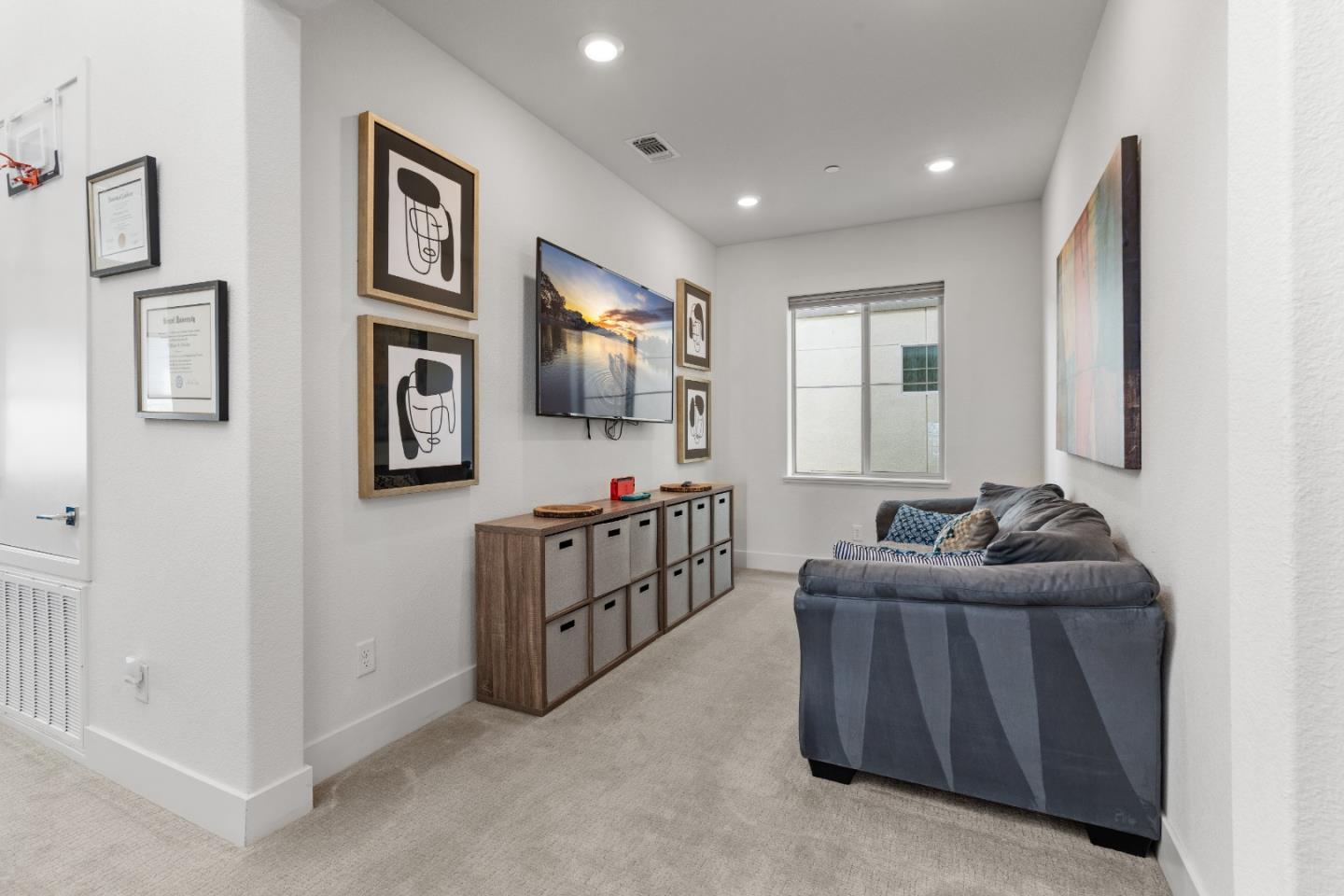 Detail Gallery Image 18 of 50 For 5828 Iron Horse Pkwy, Dublin,  CA 94568 - 5 Beds | 4 Baths