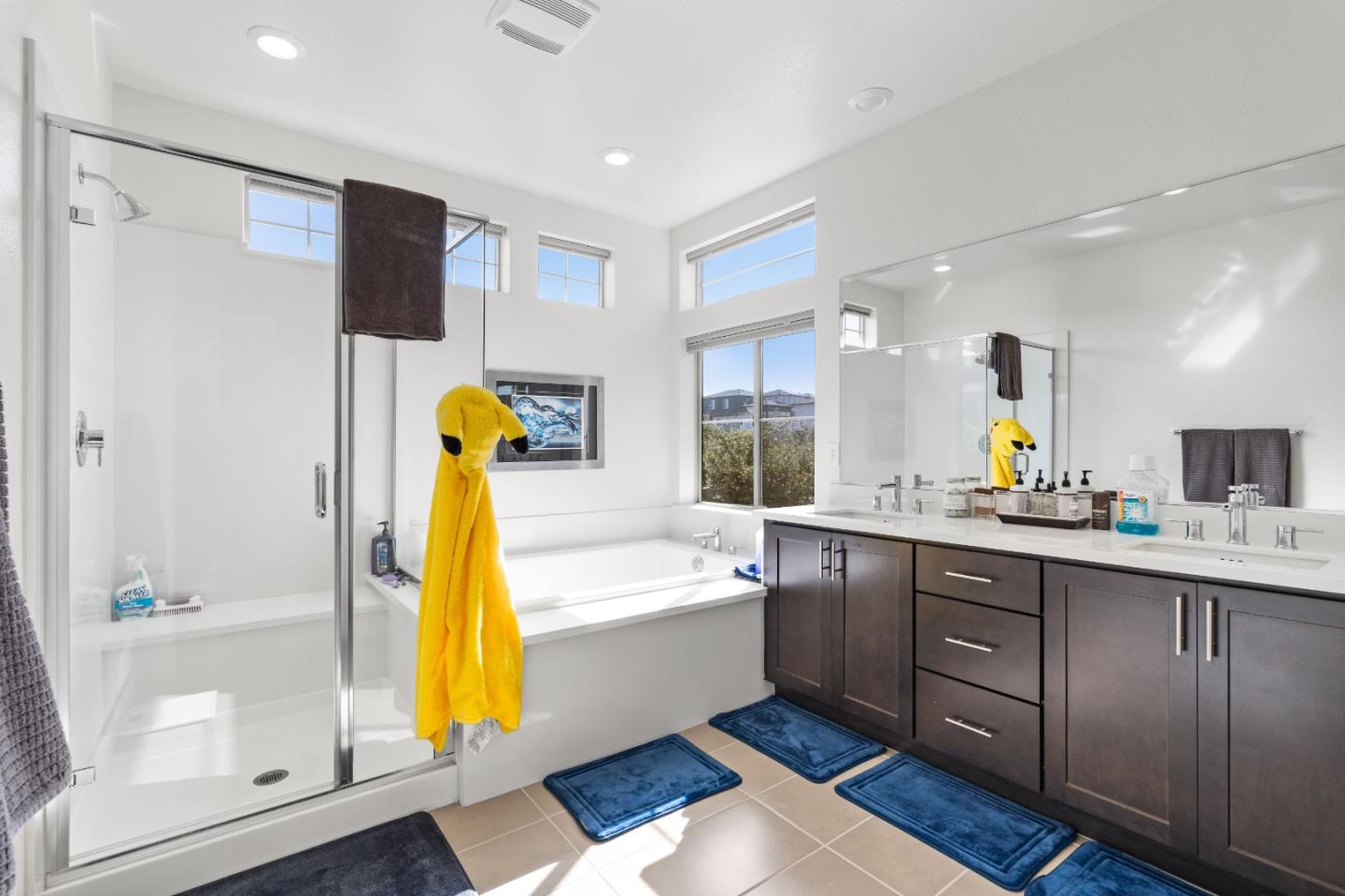 Detail Gallery Image 21 of 50 For 5828 Iron Horse Pkwy, Dublin,  CA 94568 - 5 Beds | 4 Baths