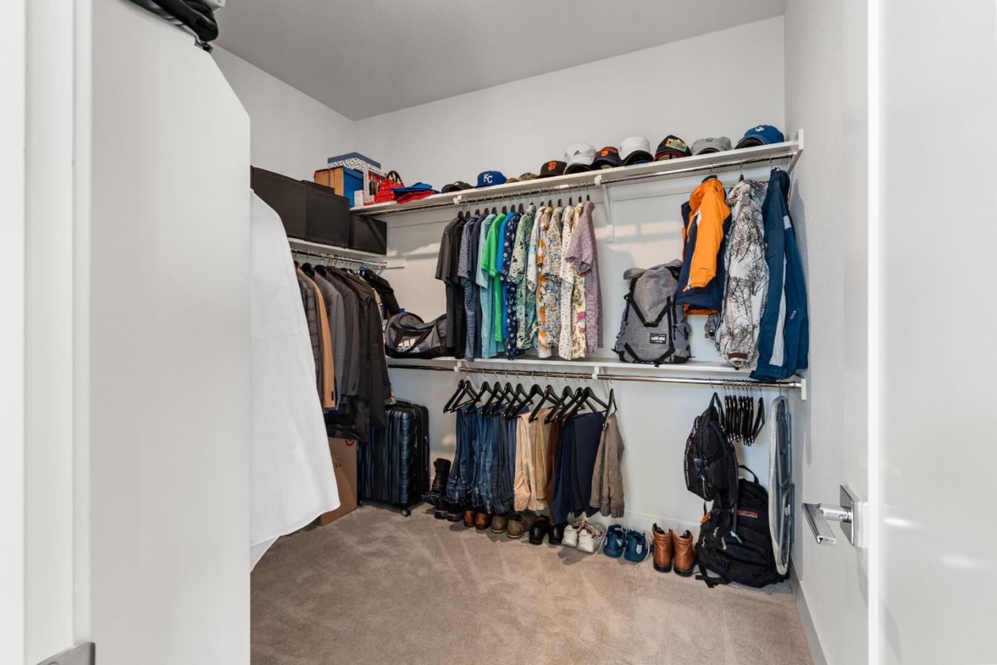 Detail Gallery Image 22 of 50 For 5828 Iron Horse Pkwy, Dublin,  CA 94568 - 5 Beds | 4 Baths