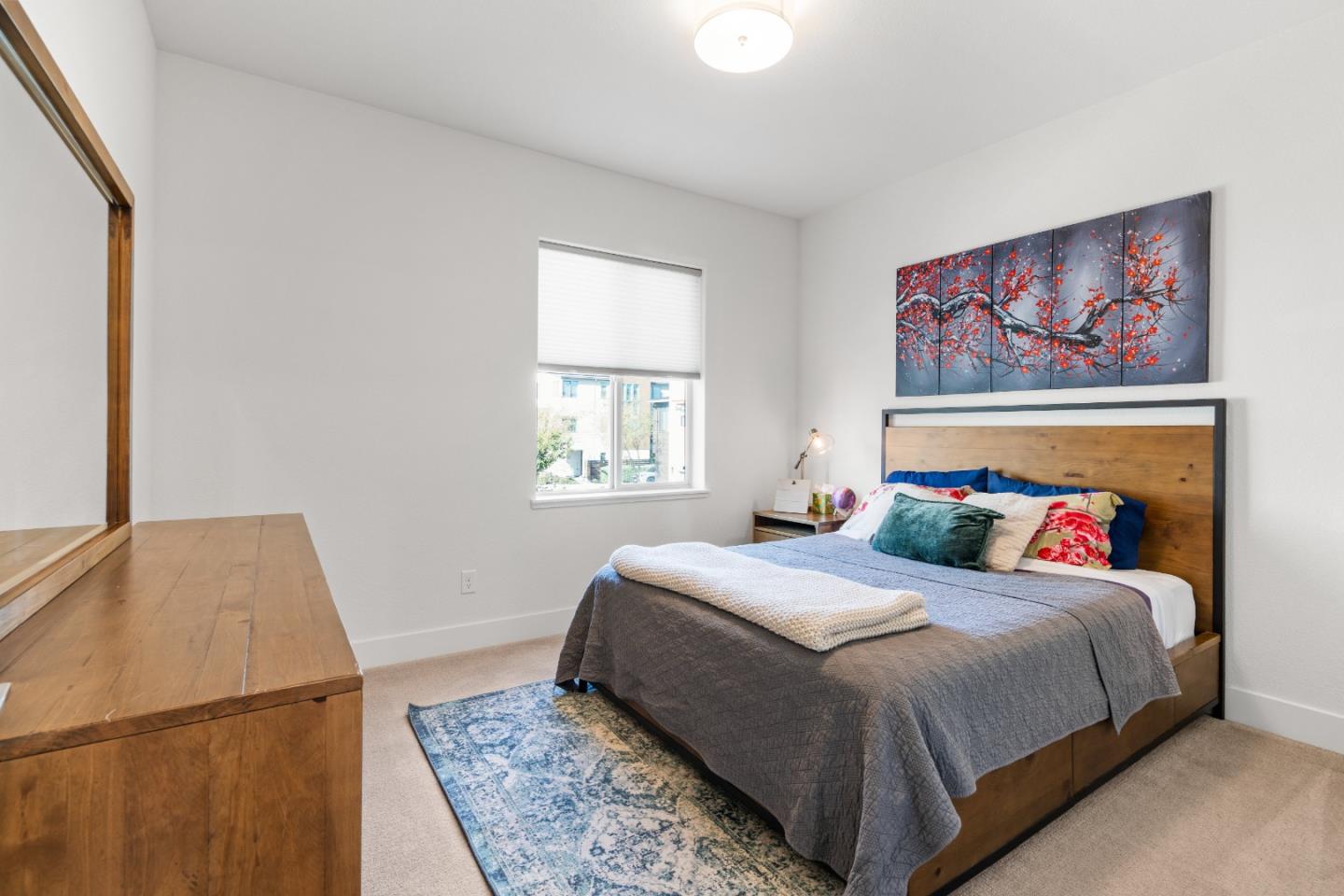 Detail Gallery Image 23 of 50 For 5828 Iron Horse Pkwy, Dublin,  CA 94568 - 5 Beds | 4 Baths