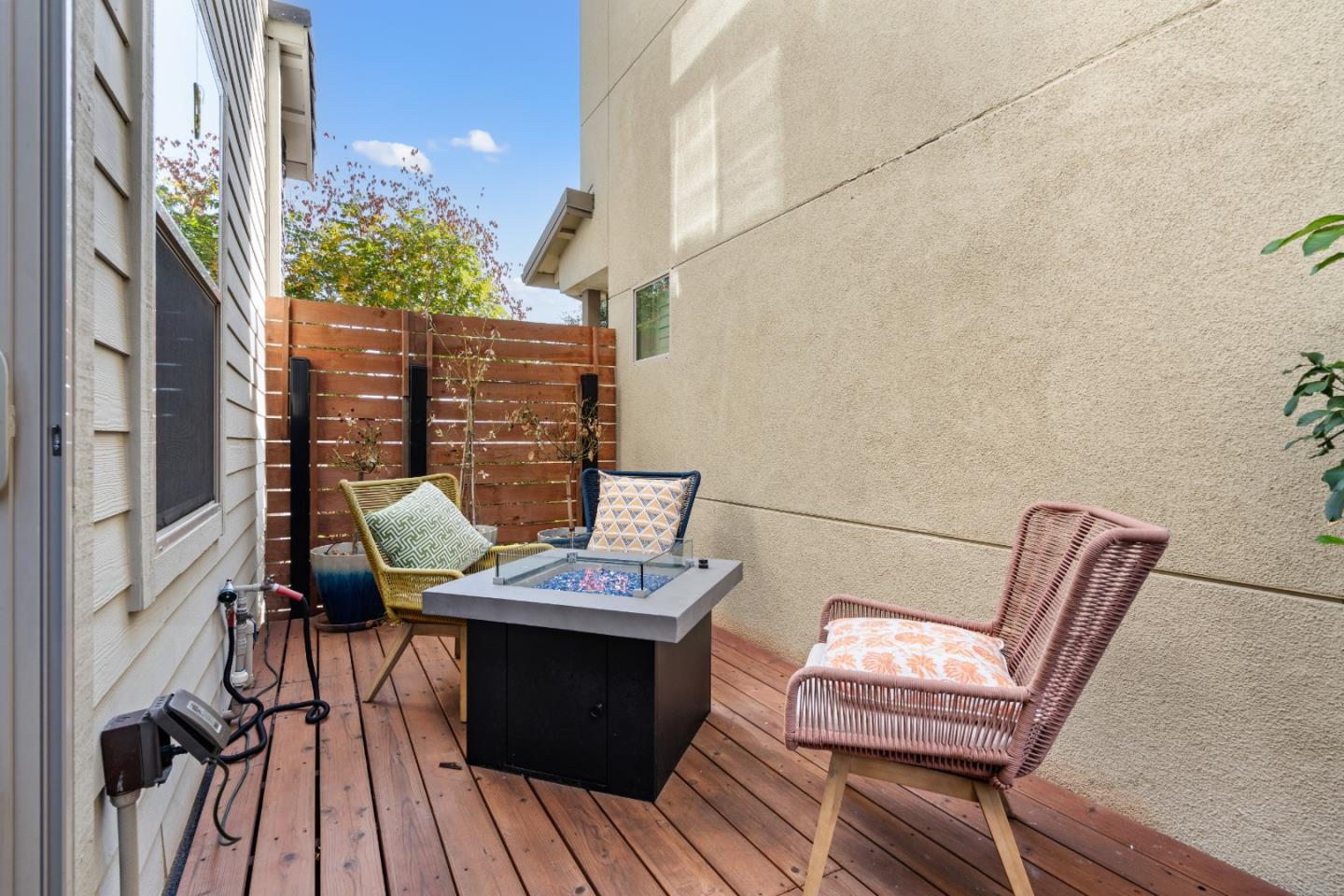 Detail Gallery Image 39 of 50 For 5828 Iron Horse Pkwy, Dublin,  CA 94568 - 5 Beds | 4 Baths