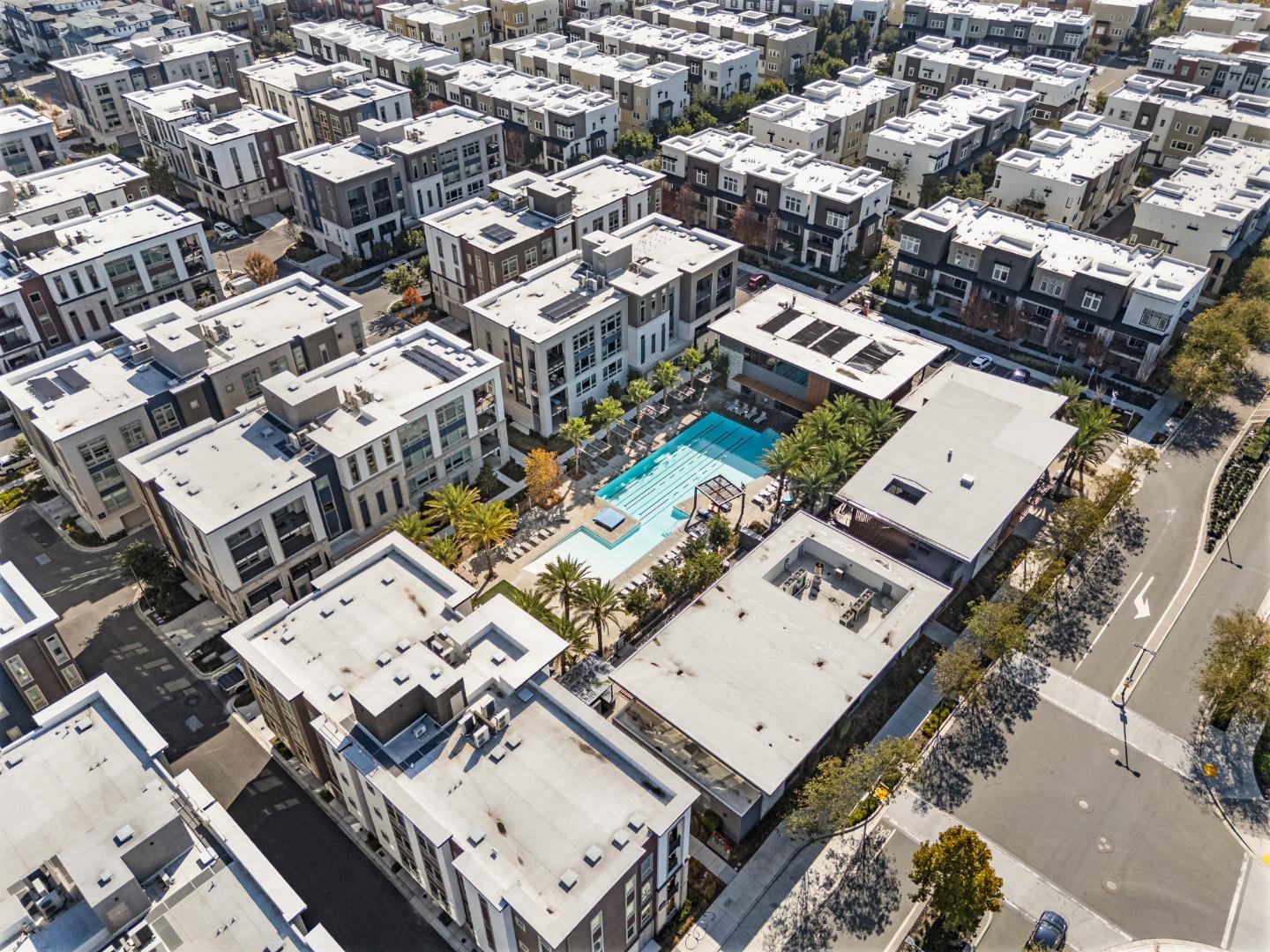 Detail Gallery Image 43 of 50 For 5828 Iron Horse Pkwy, Dublin,  CA 94568 - 5 Beds | 4 Baths