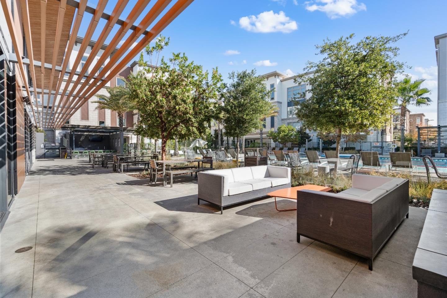 Detail Gallery Image 50 of 50 For 5828 Iron Horse Pkwy, Dublin,  CA 94568 - 5 Beds | 4 Baths