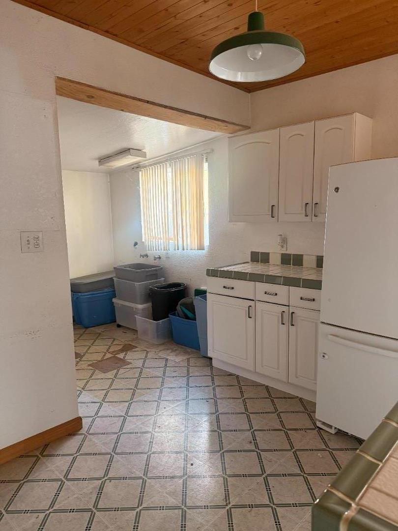 Detail Gallery Image 3 of 11 For 65 East Second St, Morgan Hill,  CA 95037 - 2 Beds | 1 Baths