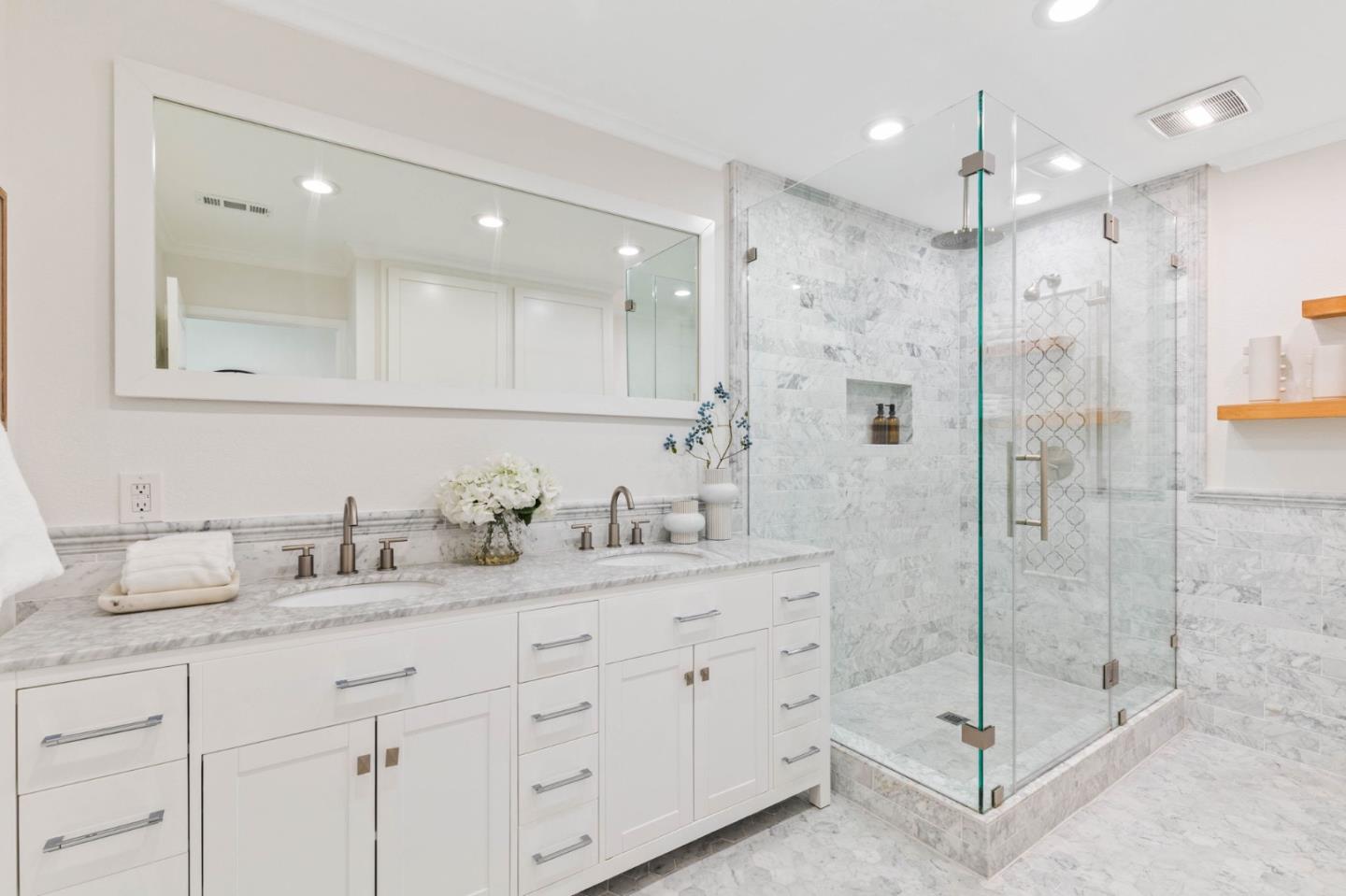 Detail Gallery Image 22 of 56 For 11 Lilly Ln, San Carlos,  CA 94070 - 3 Beds | 2/1 Baths