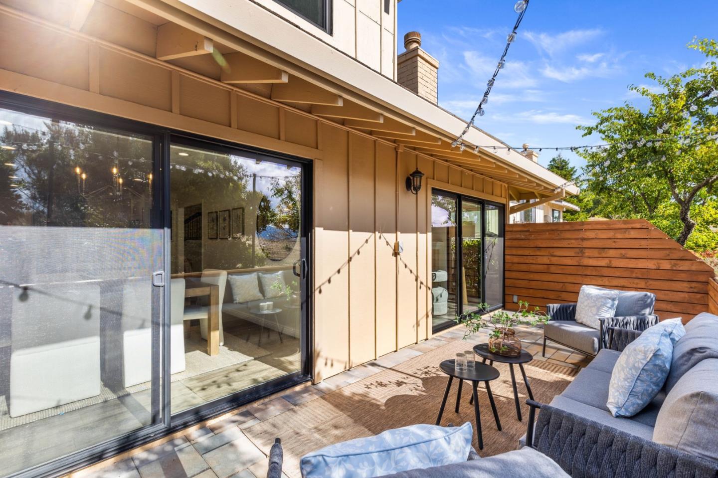 Detail Gallery Image 25 of 56 For 11 Lilly Ln, San Carlos,  CA 94070 - 3 Beds | 2/1 Baths